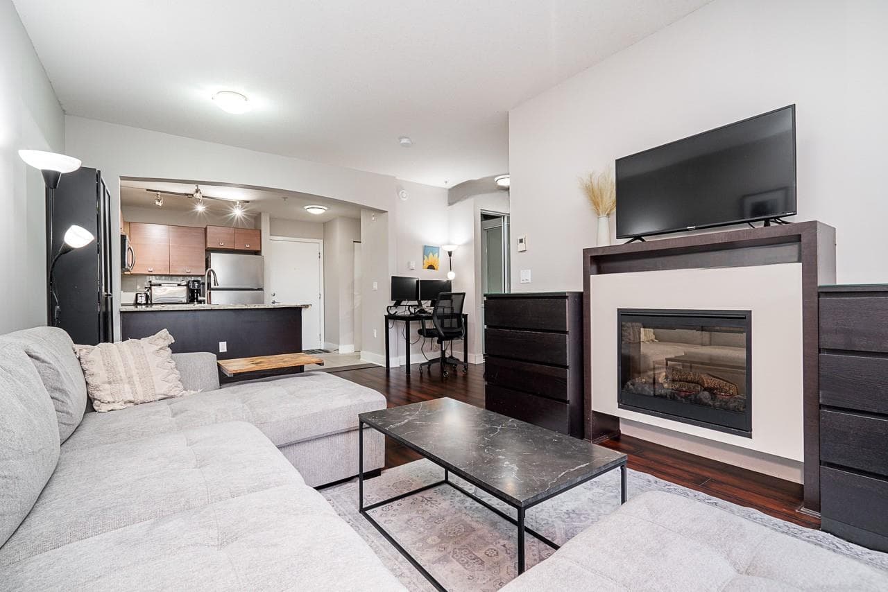 233 - 6628 120 Street, Surrey, V3W 1T7 — photo 3