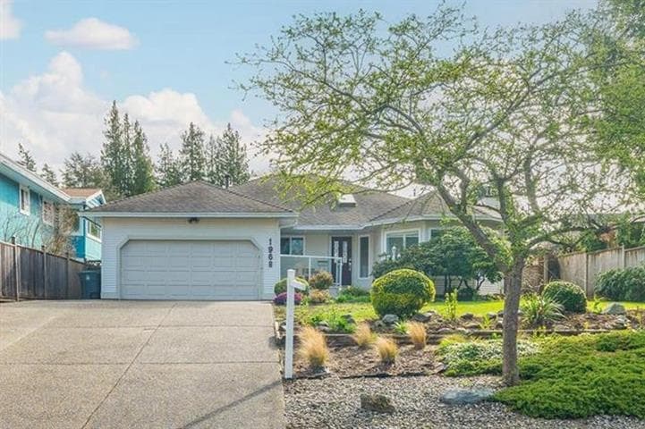 1968 129 Street, Surrey, V4A 8K7 — photo 1