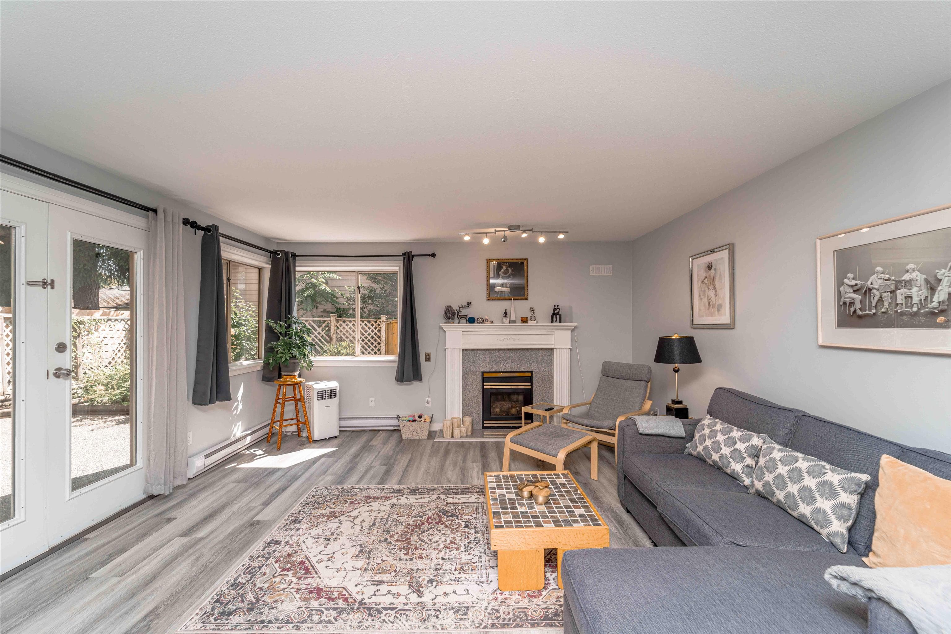 102 - 33675 Marshall Road, Abbotsford, V2S 1L4 — photo 5