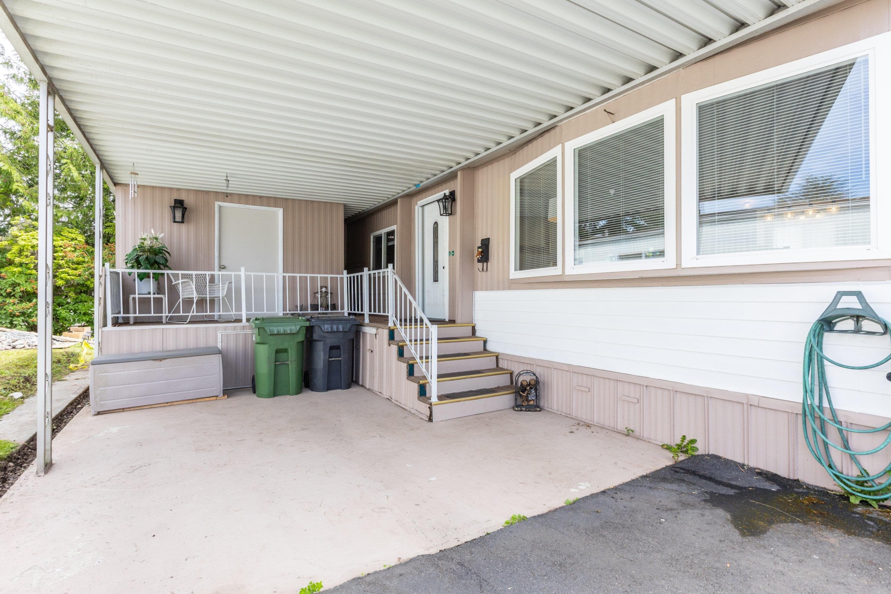 251 - 1840 160 Street, Surrey, V4A 4X4 — photo 2