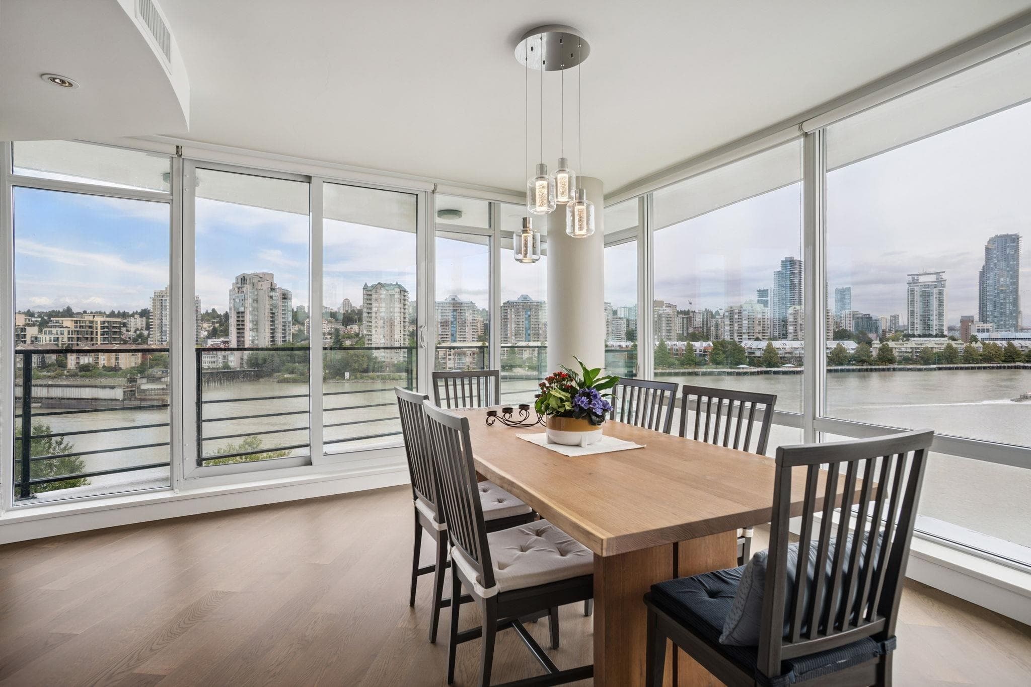 705 - 210 Salter Street, New Westminster, V3M 0J9 — photo 4