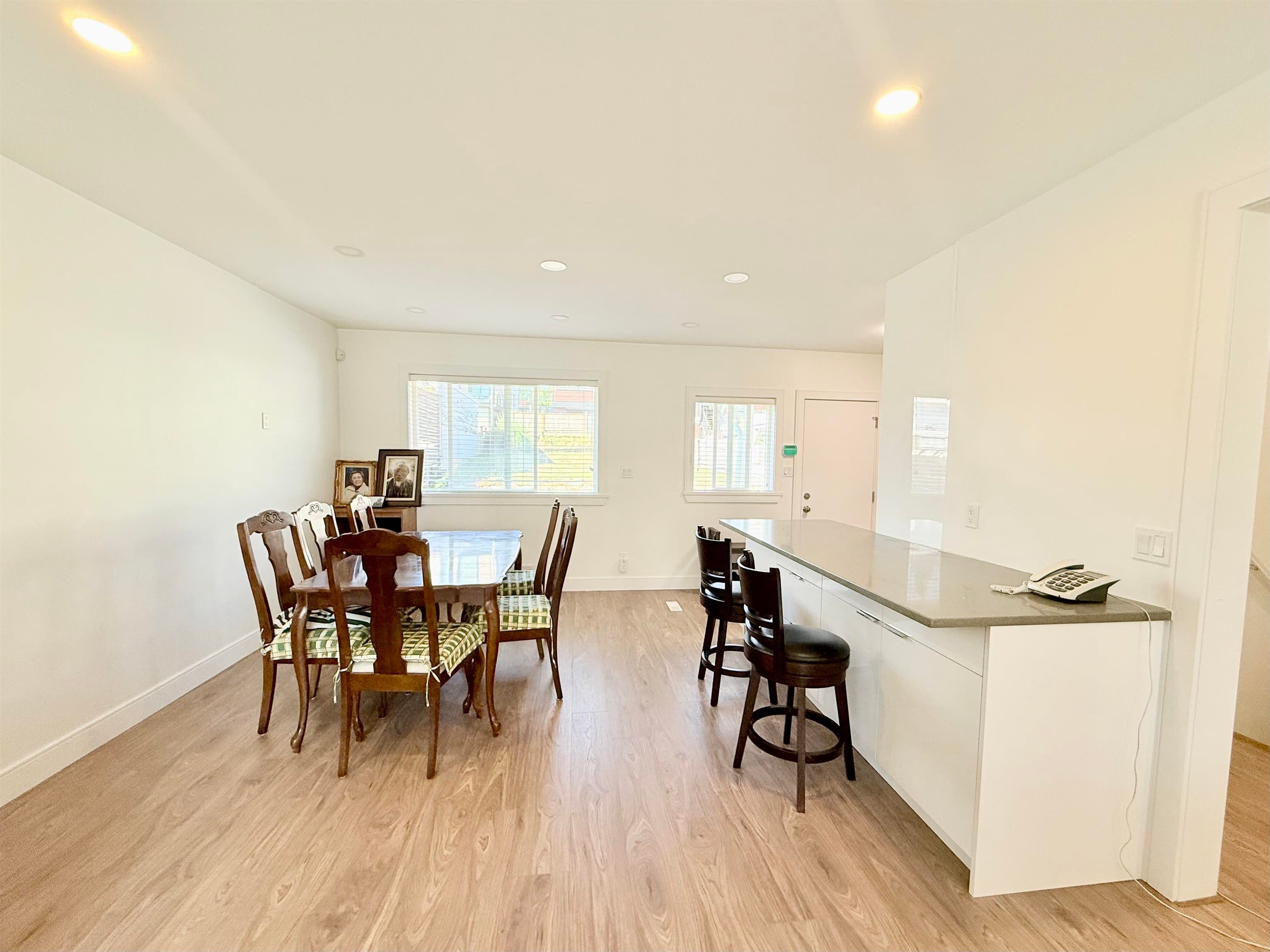 7779 Elford Street, Burnaby, V3N 4B6 — photo 5