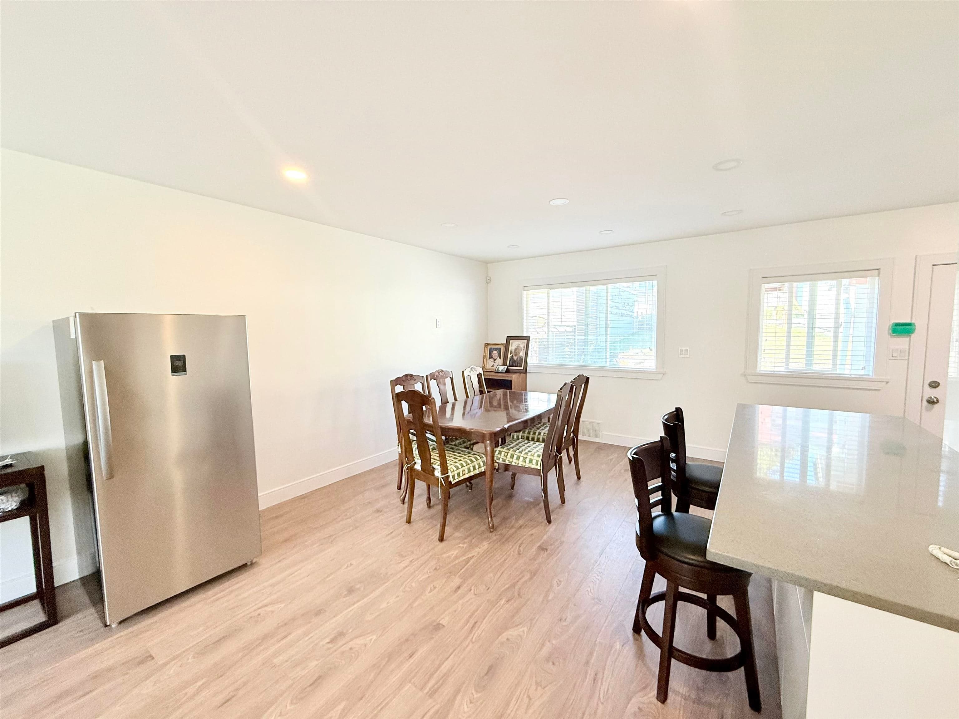7779 Elford Street, Burnaby, V3N 4B6 — photo 4