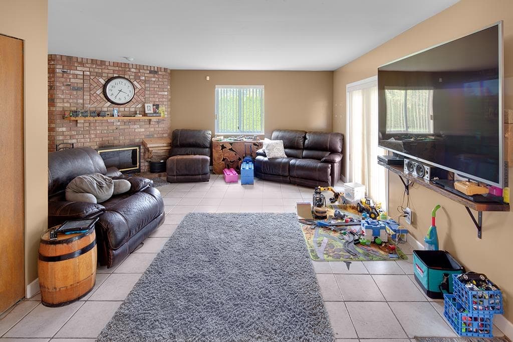 18851 74 Avenue, Surrey, V4N 6C3 — photo 3