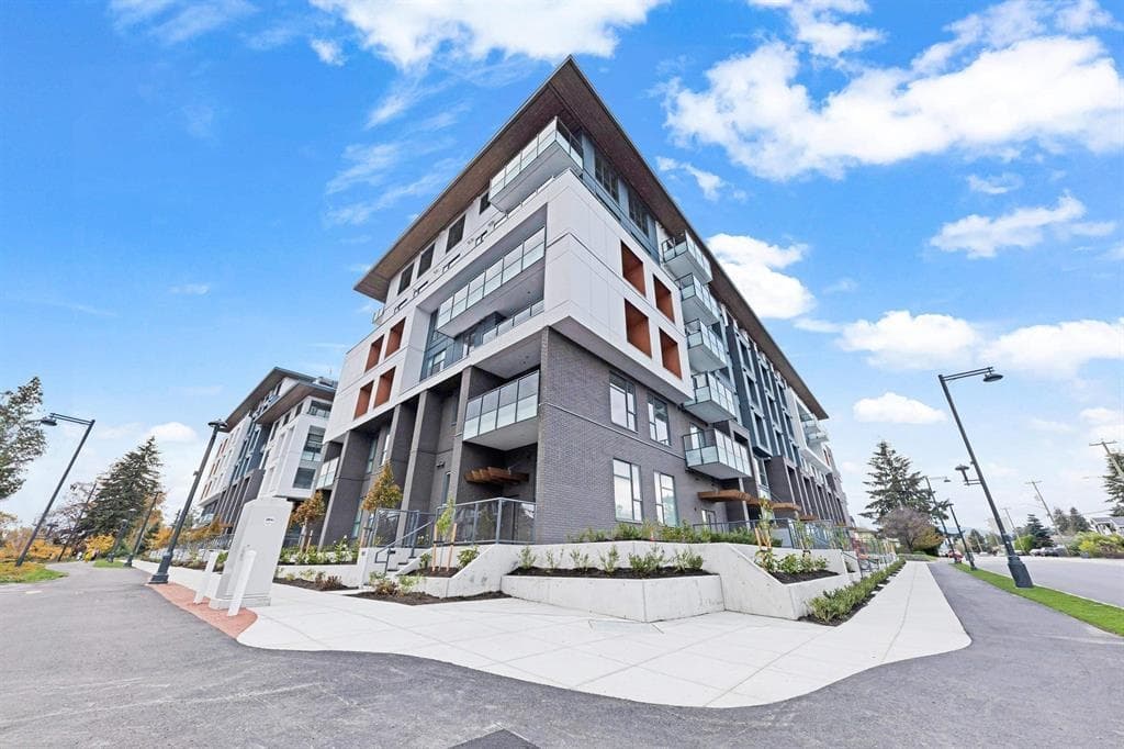 E112 - 10829 140 Street, Surrey, V3R 0H4 — photo 1