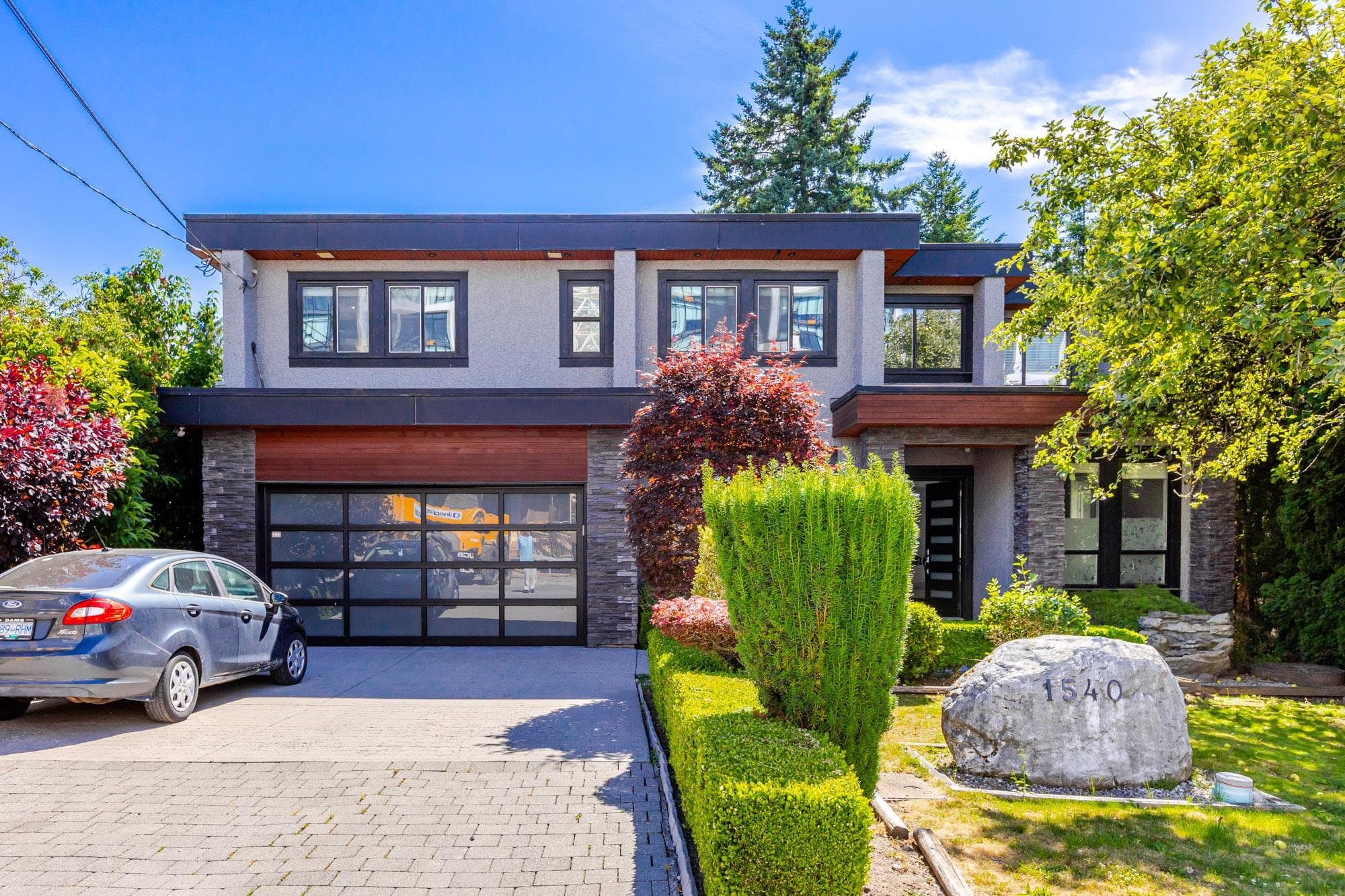 1540 Maple Street, White Rock