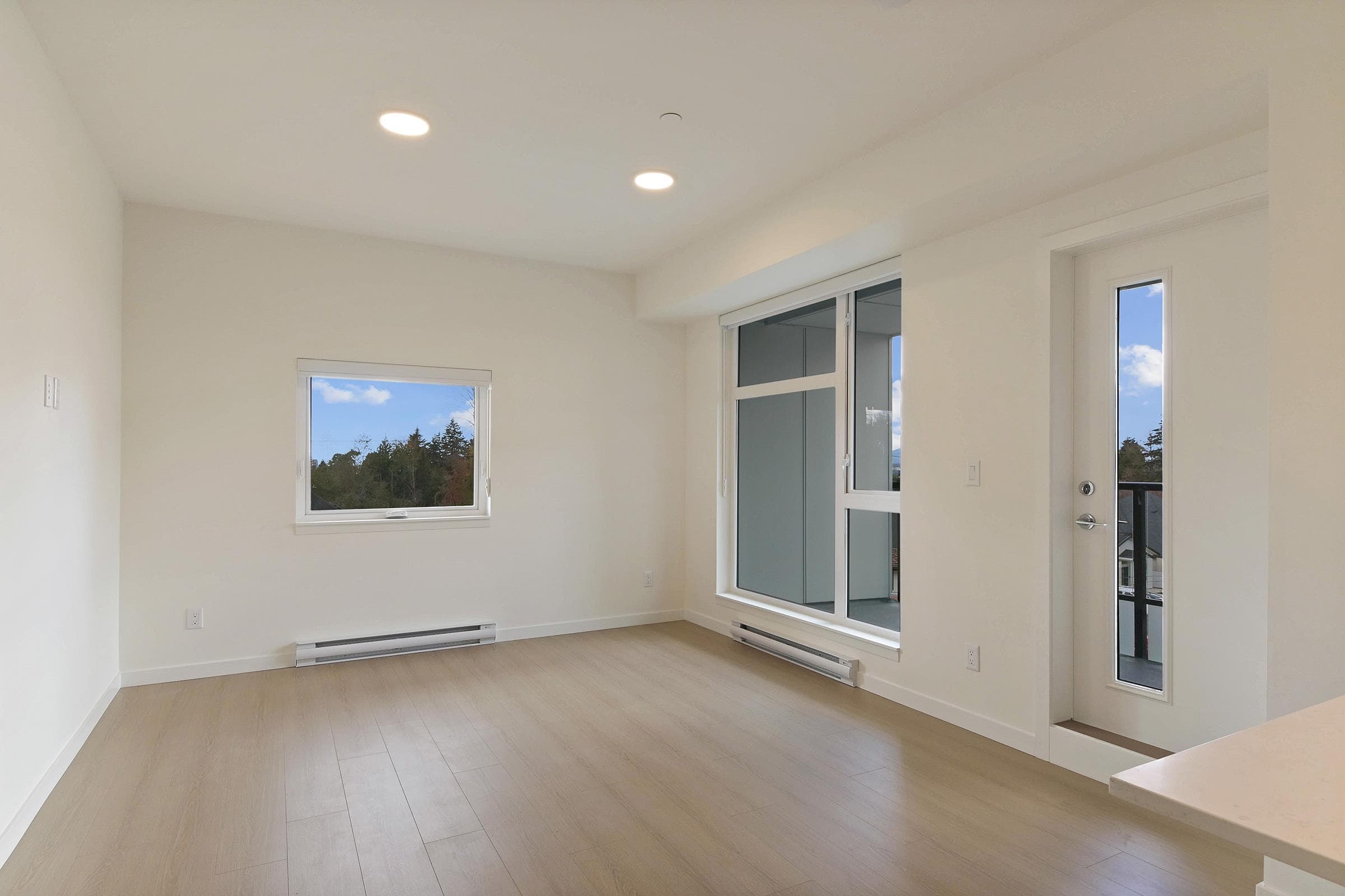 W303 - 10828 139a Street, Surrey, V3R 0H3 — photo 2