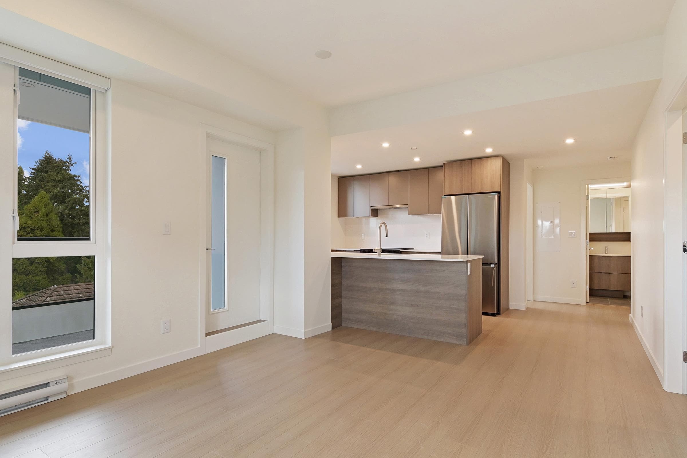 W303 - 10828 139a Street, Surrey, V3R 0H3 — photo 4