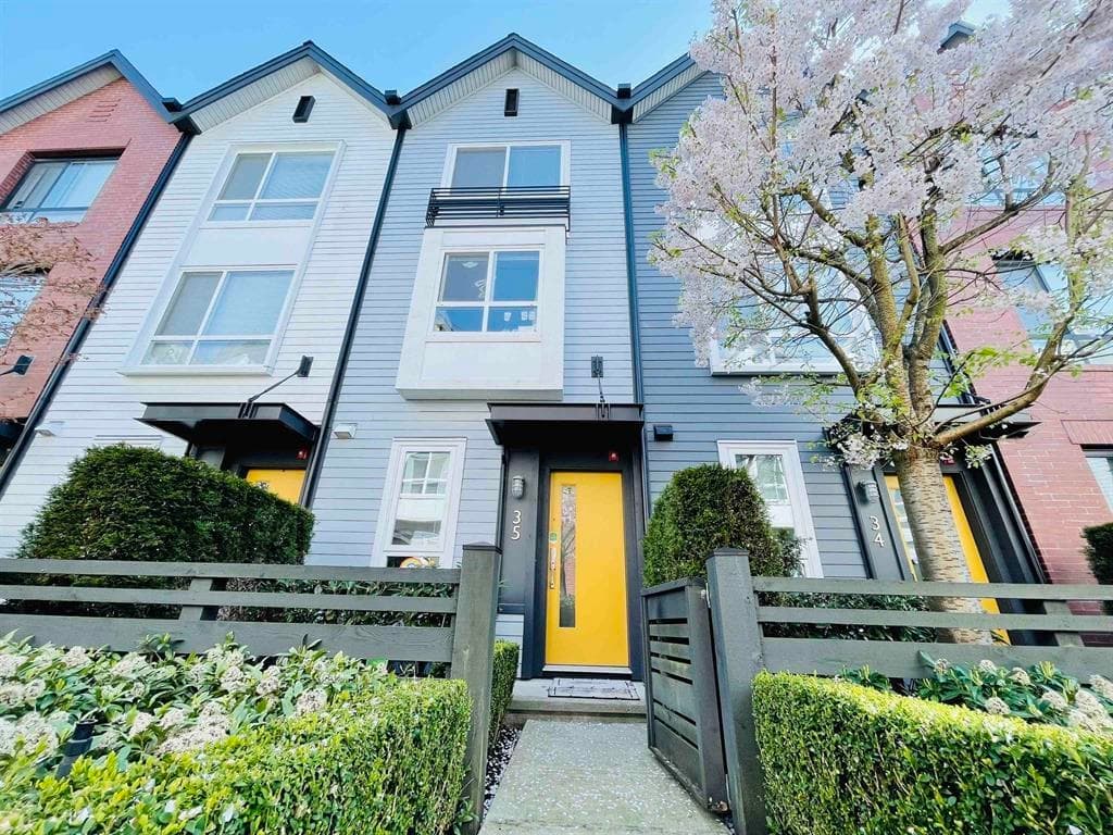 35 - 6868 Burlington Avenue, Burnaby, V5J 0G1 — photo 2