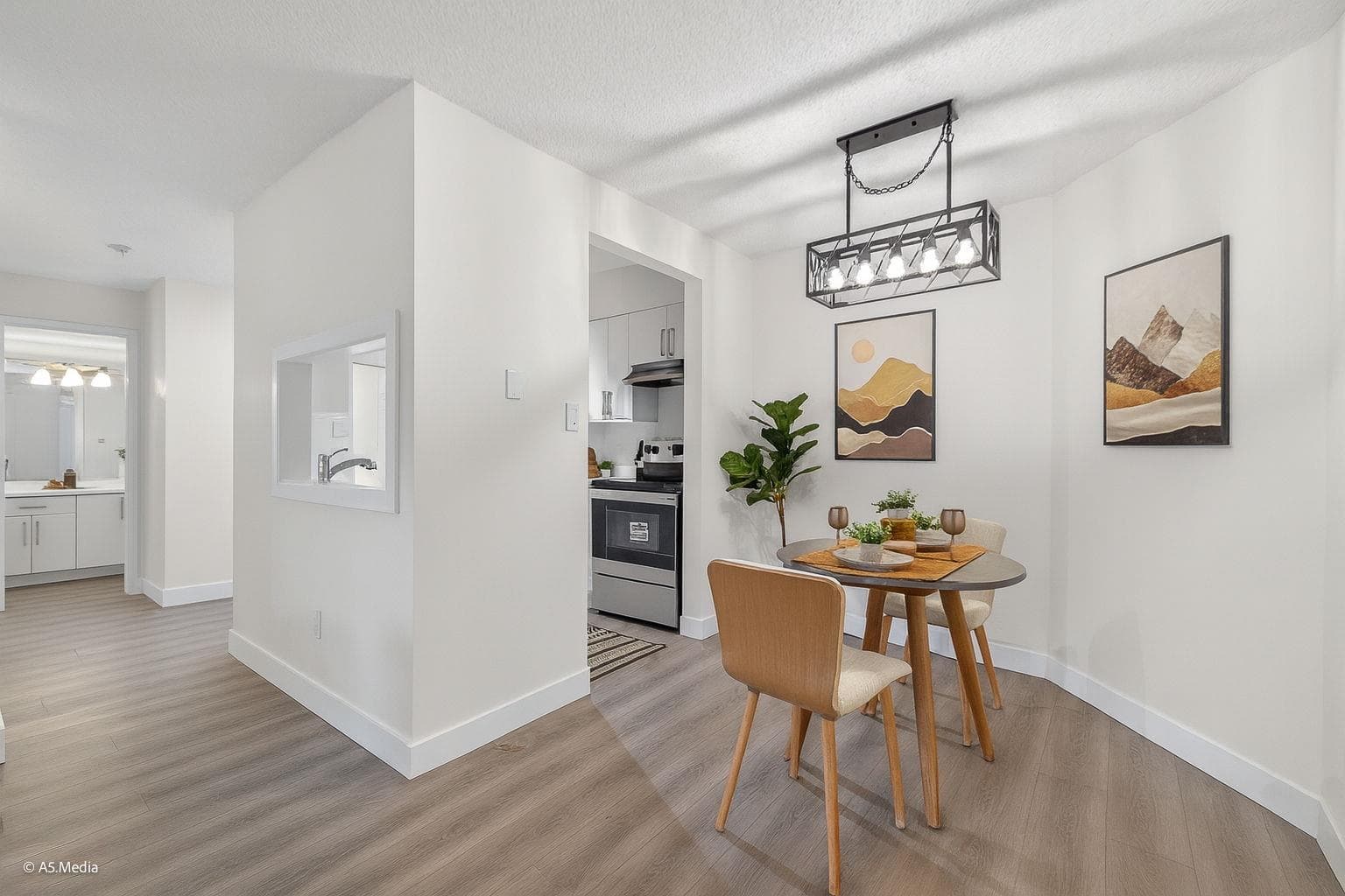 309 - 385 Ginger Drive, New Westminster, V3L 5L6 — photo 4