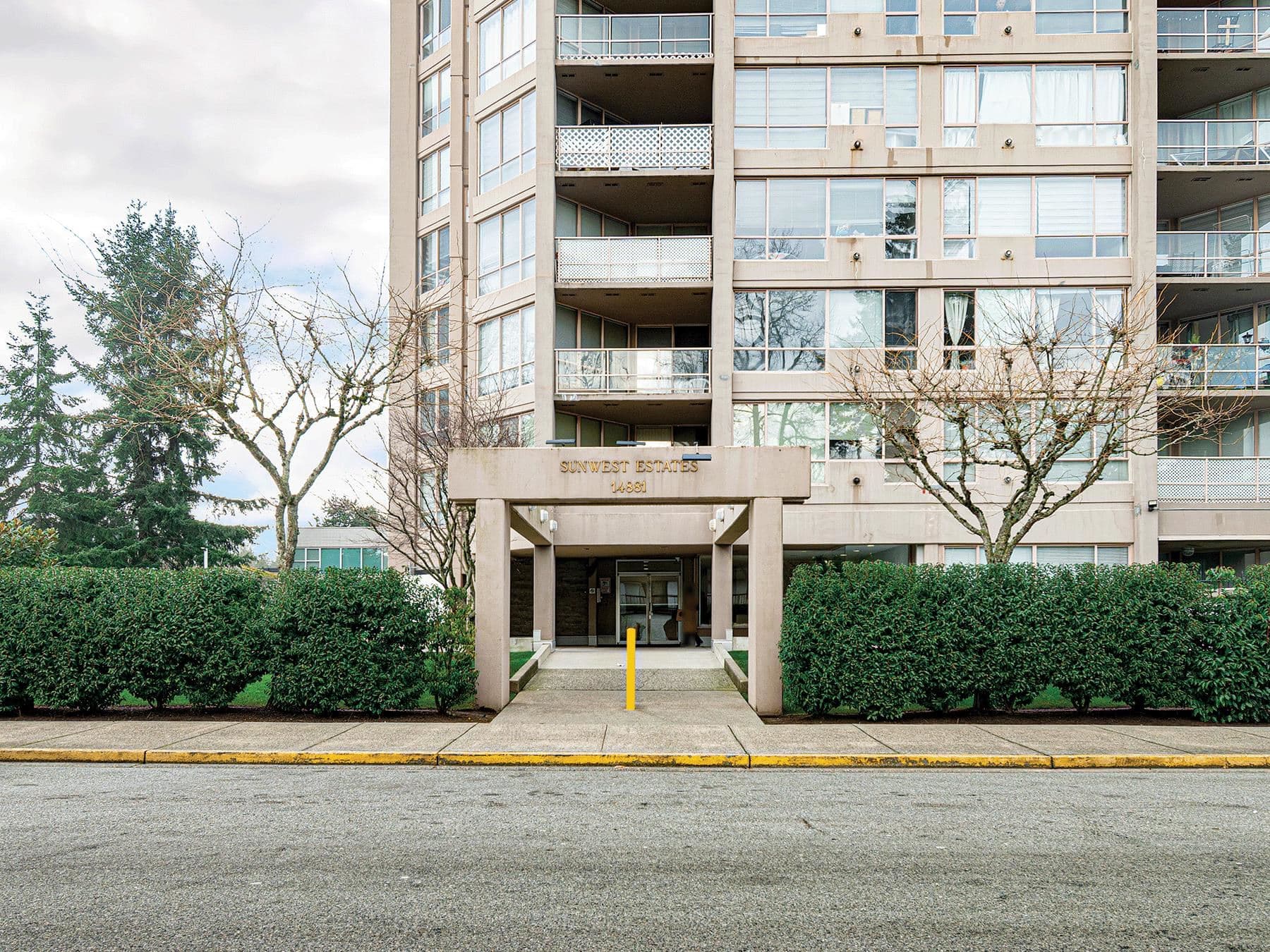 303 - 14881 103a Avenue, Surrey