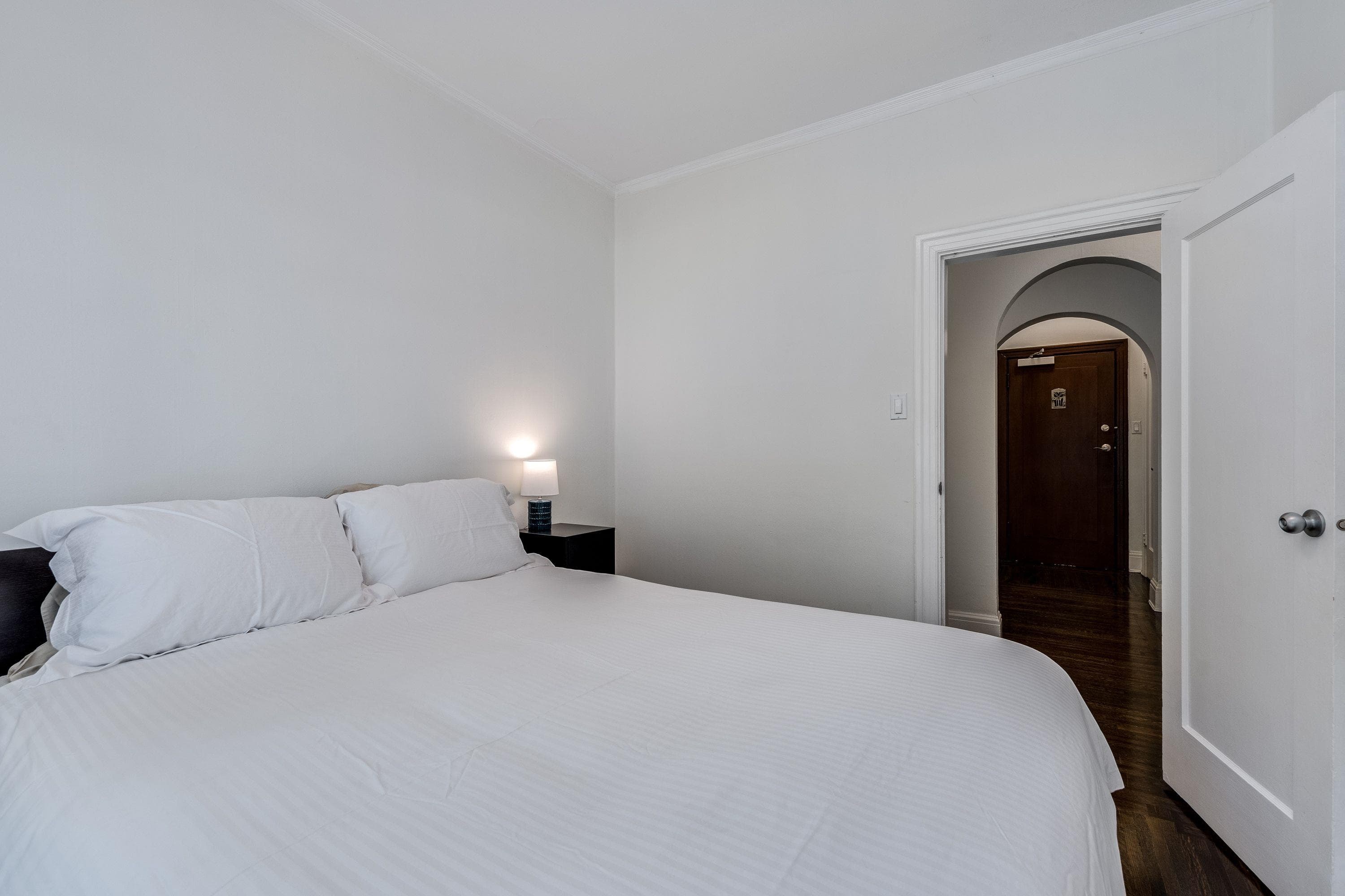 9 - 935 Jervis Street, Vancouver, V6E 2B5 — photo 4