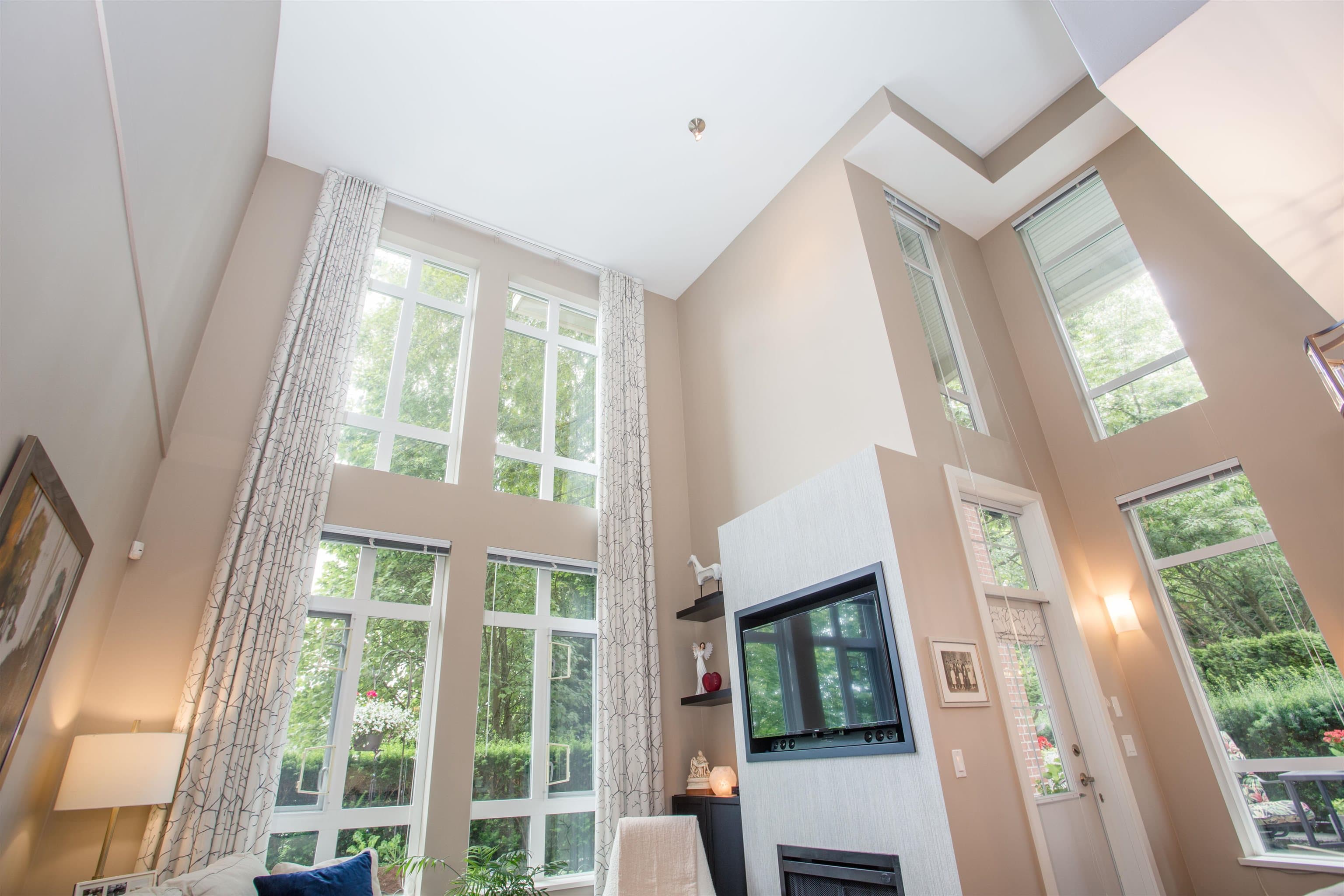 156 - 2950 King George Boulevard, Surrey, V4P 0E5 — photo 4