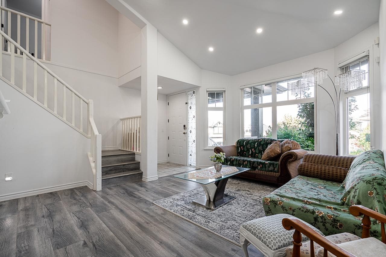 14616 75a Avenue, Surrey, V3S 8Y5 — photo 3