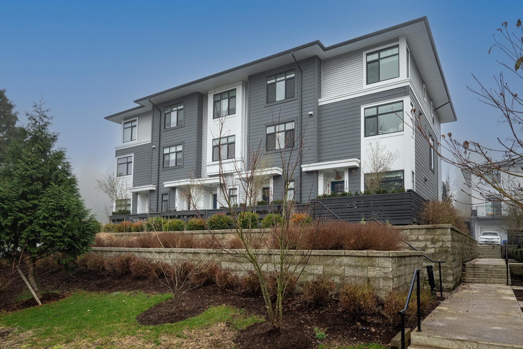 109 - 15235 Sitka Drive, Surrey, V3S 0A9 — photo 2