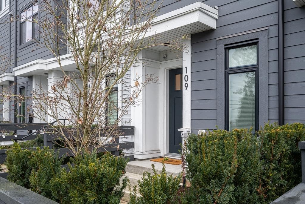 109 - 15235 Sitka Drive, Surrey, V3S 0A9 — photo 1