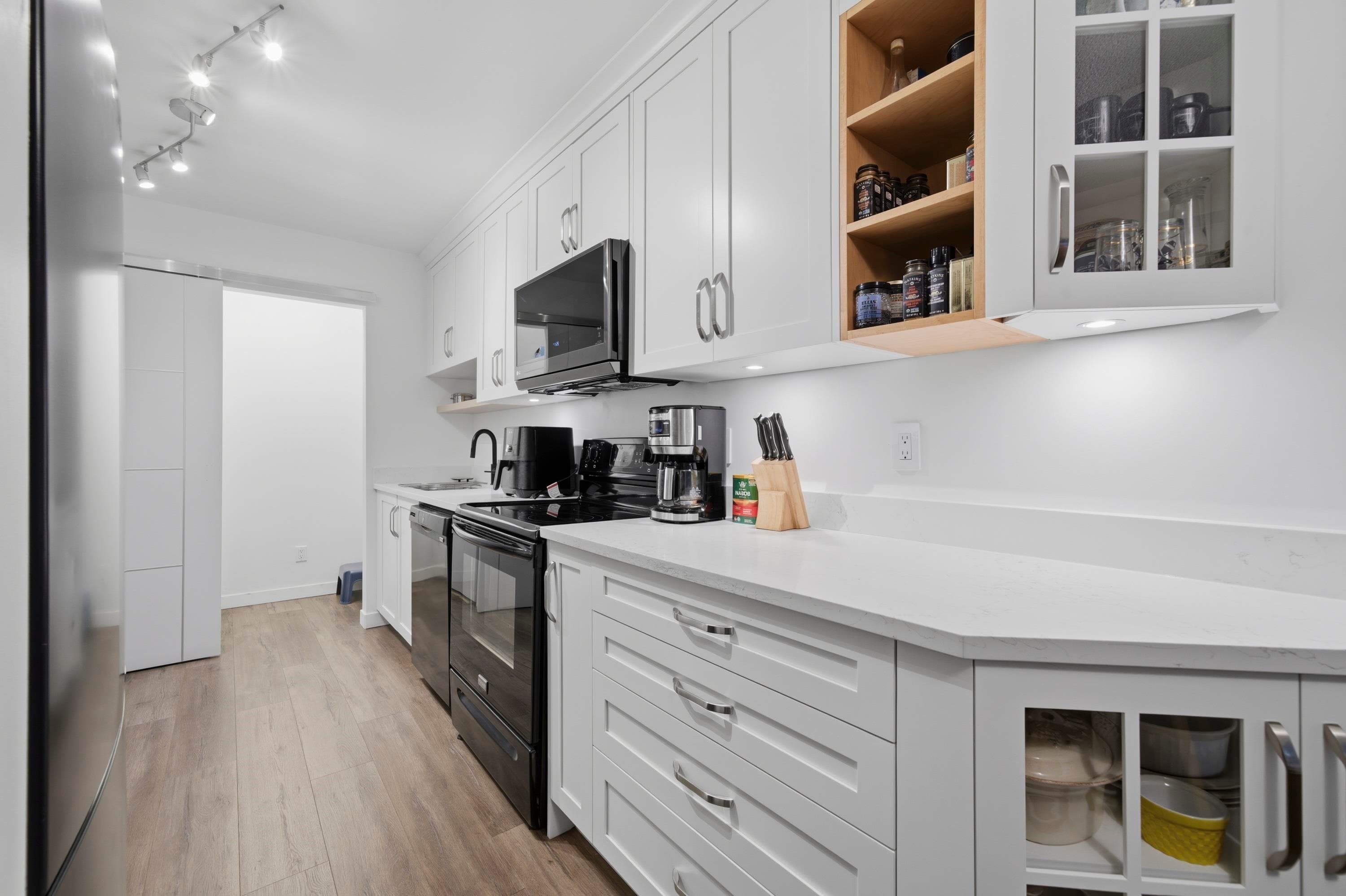 212 - 2620 Fromme Road, North Vancouver
