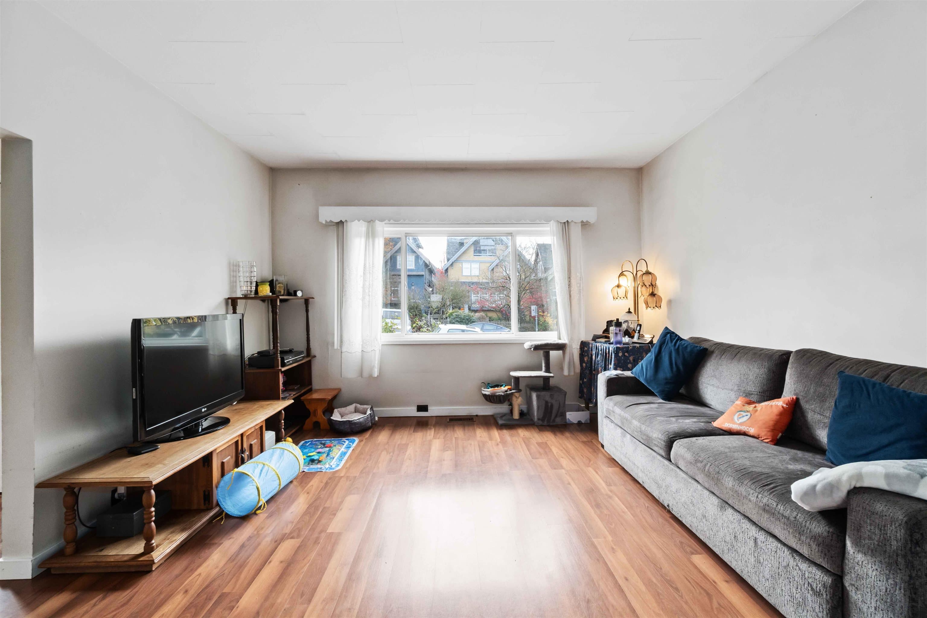 1649 Grant Street, Vancouver, V5L 2Y4 — photo 5