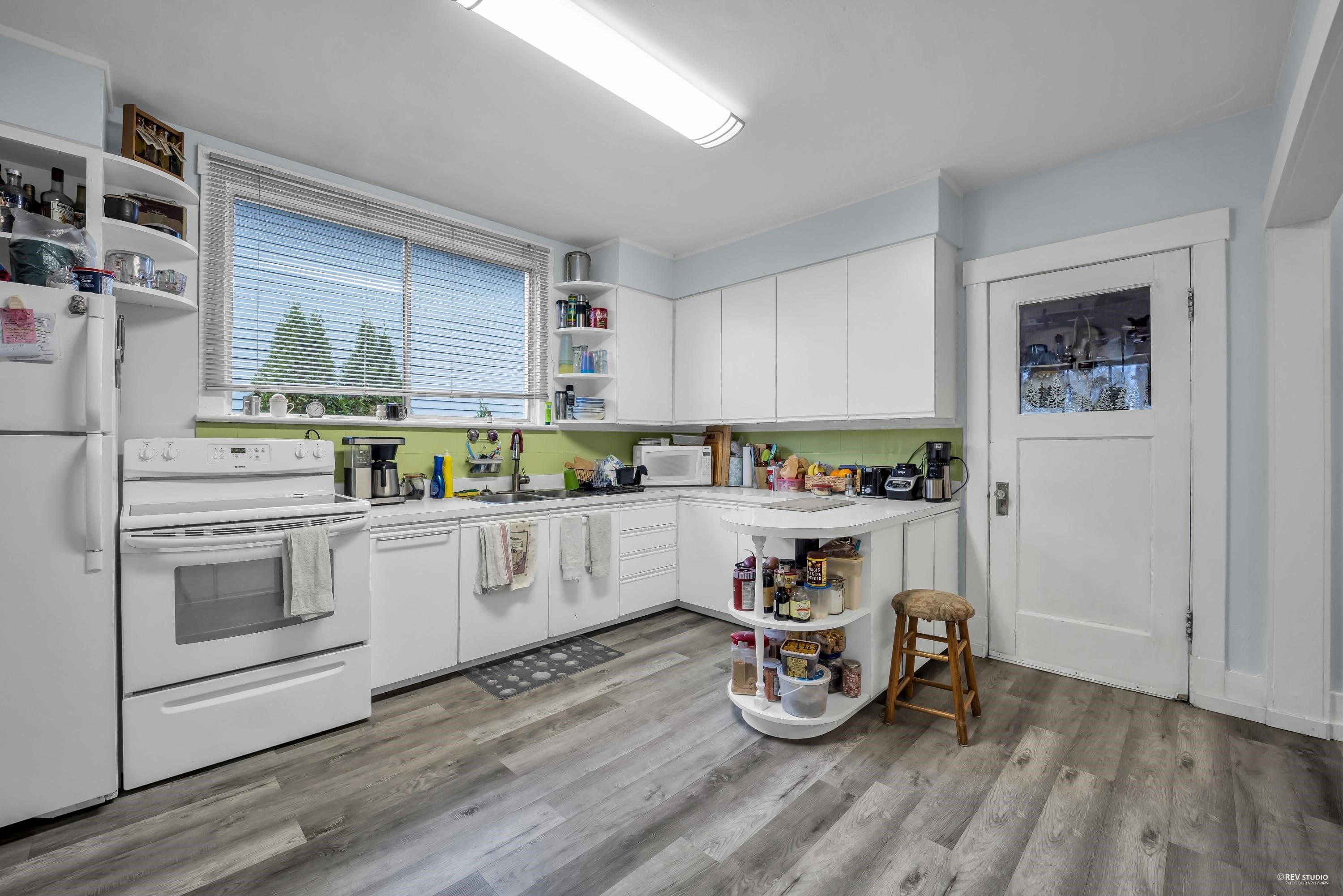 458 E 9th Street, North Vancouver, V7L 2B4 — photo 5