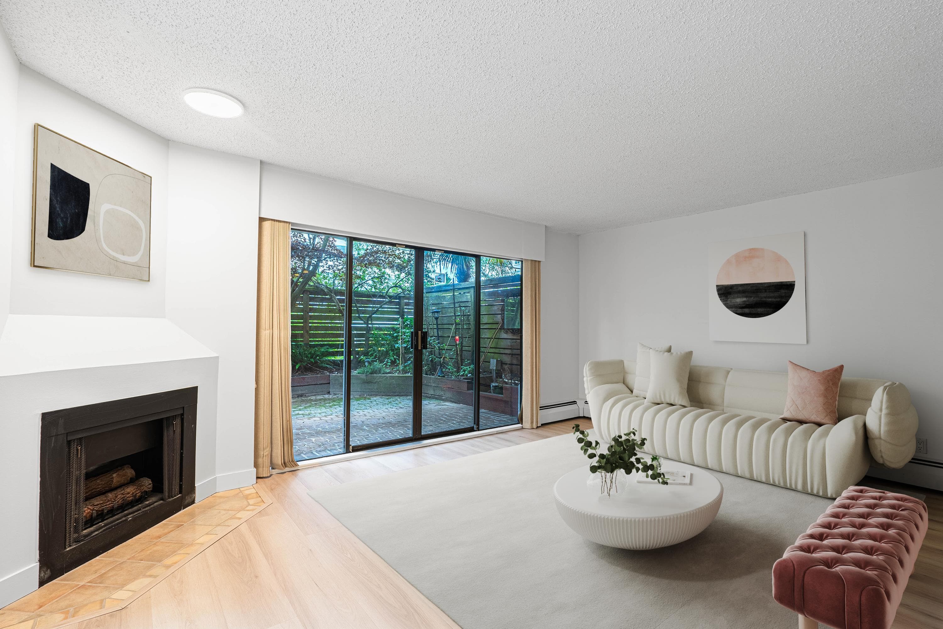 102 - 747 17th Street, West Vancouver, V7V 3T4 — photo 2