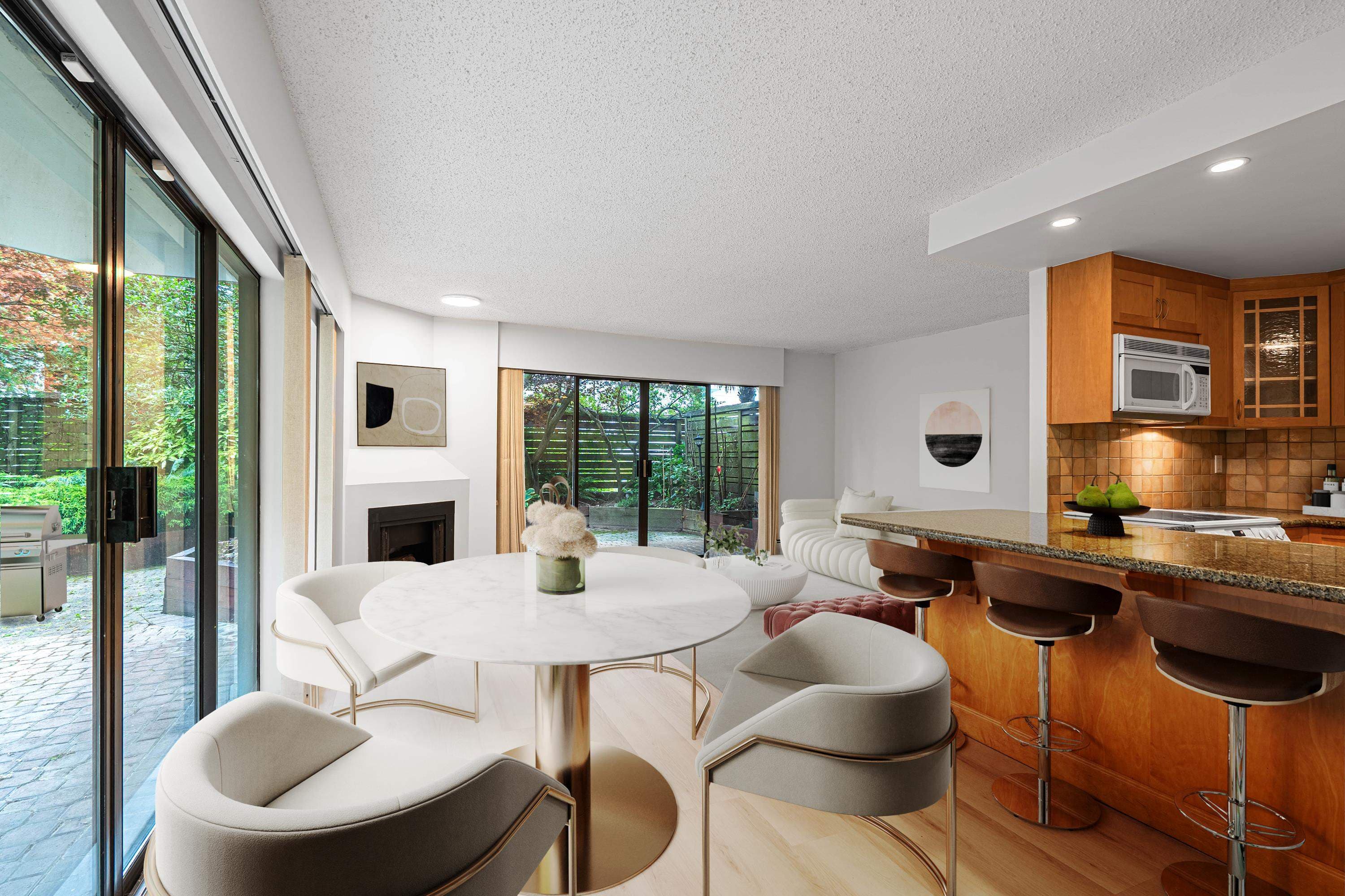 102 - 747 17th Street, West Vancouver, V7V 3T4 — photo 4