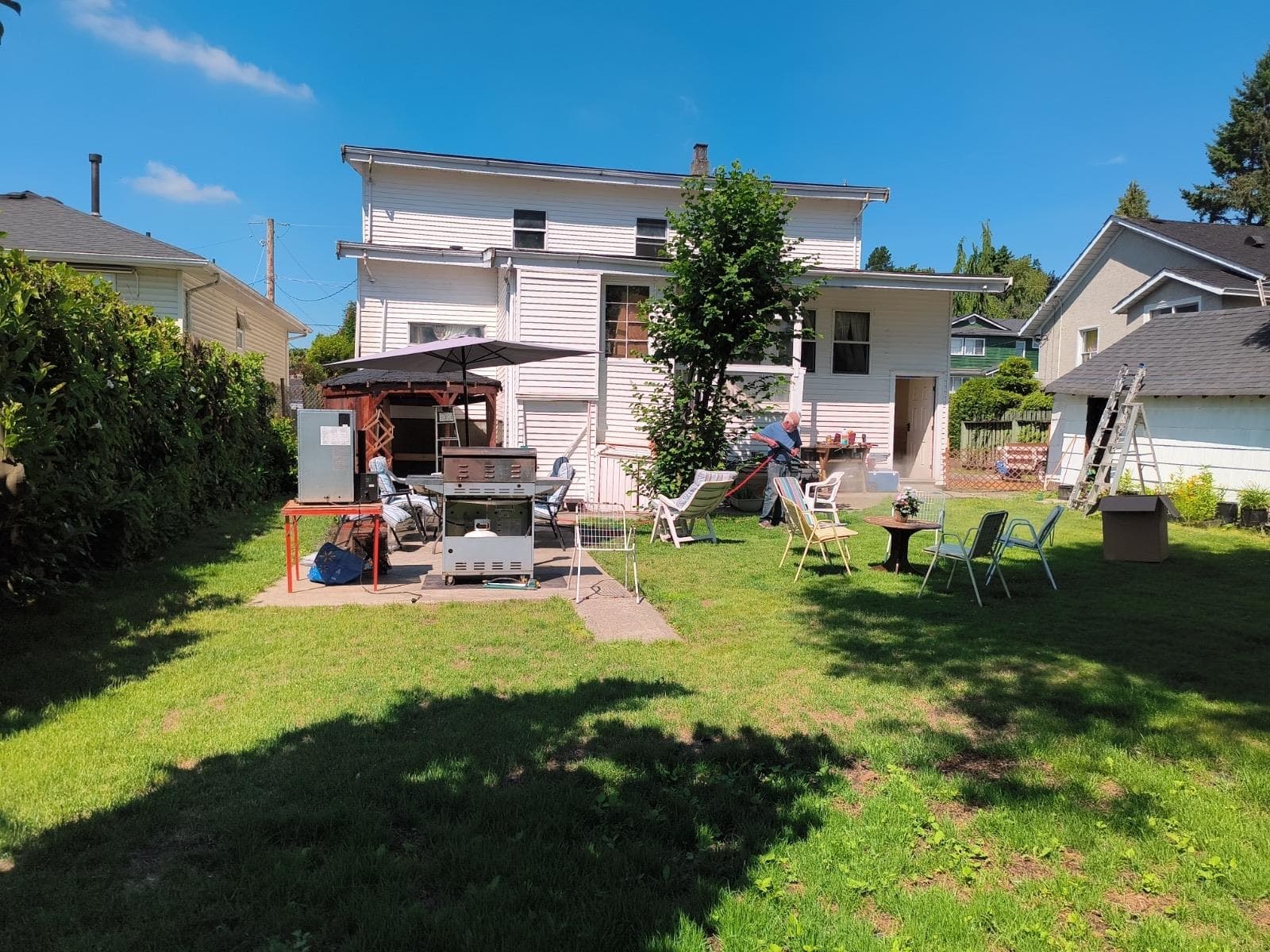 220 Devoy Street, New Westminster, V3L 4E7 — photo 2