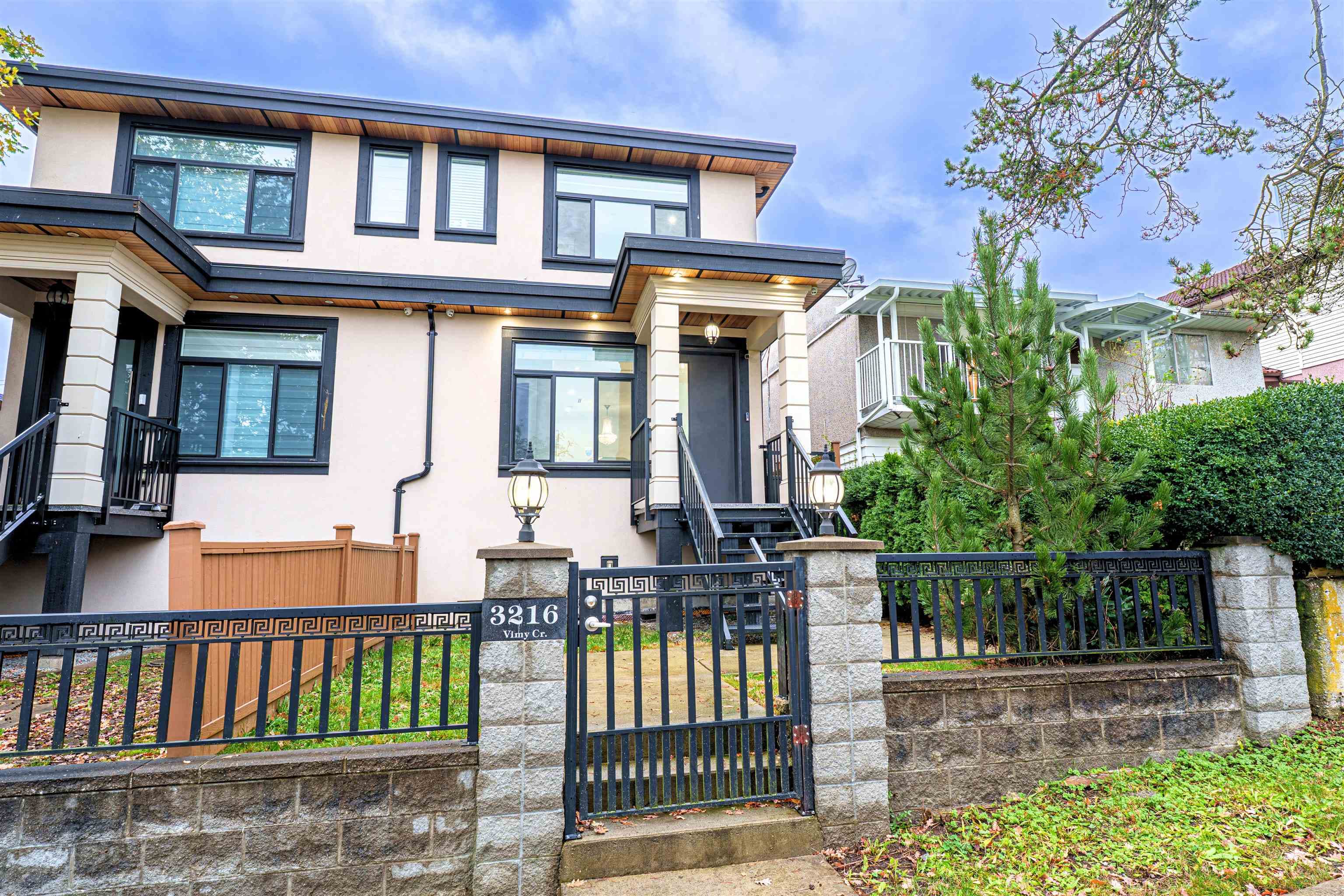 3216 Vimy Crescent, Vancouver, V5M 4B4 — photo 1