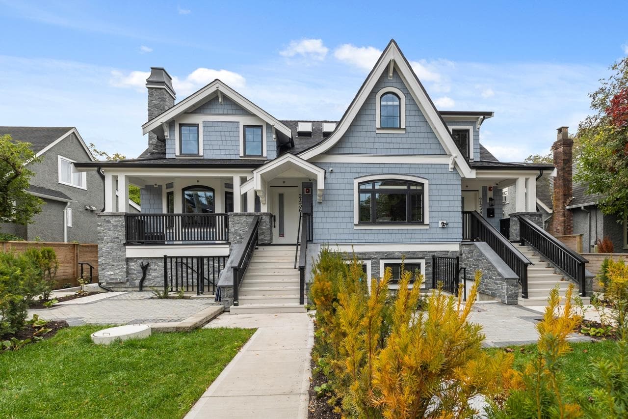 2432 W 49th Avenue, Vancouver