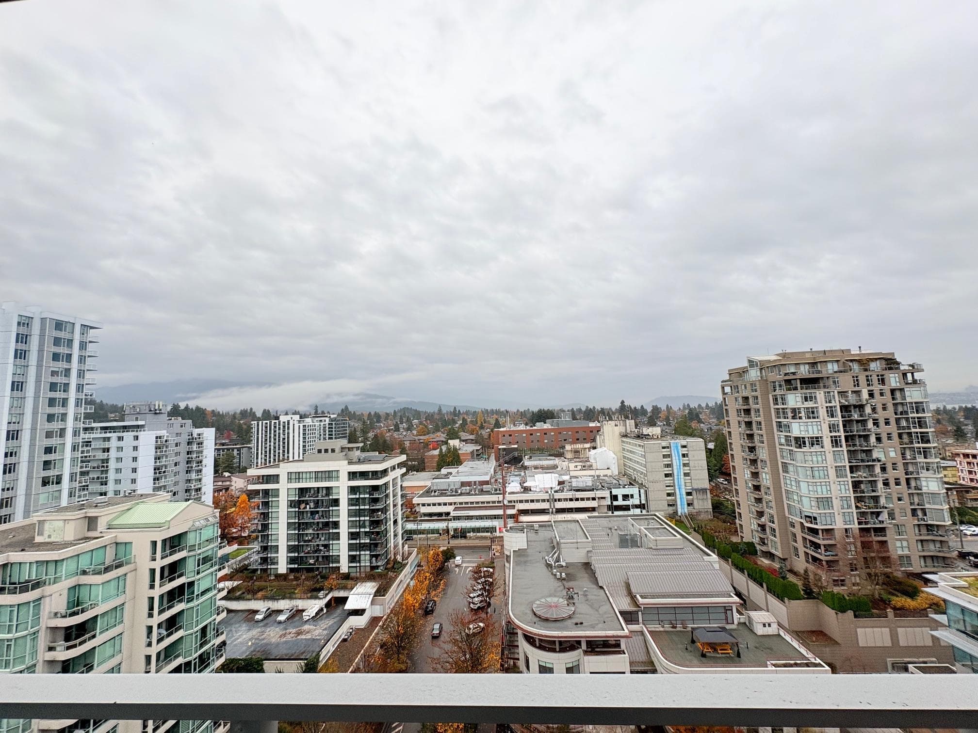 1609 - 125 E 14th Street, North Vancouver, V7L 0E6 — photo 2