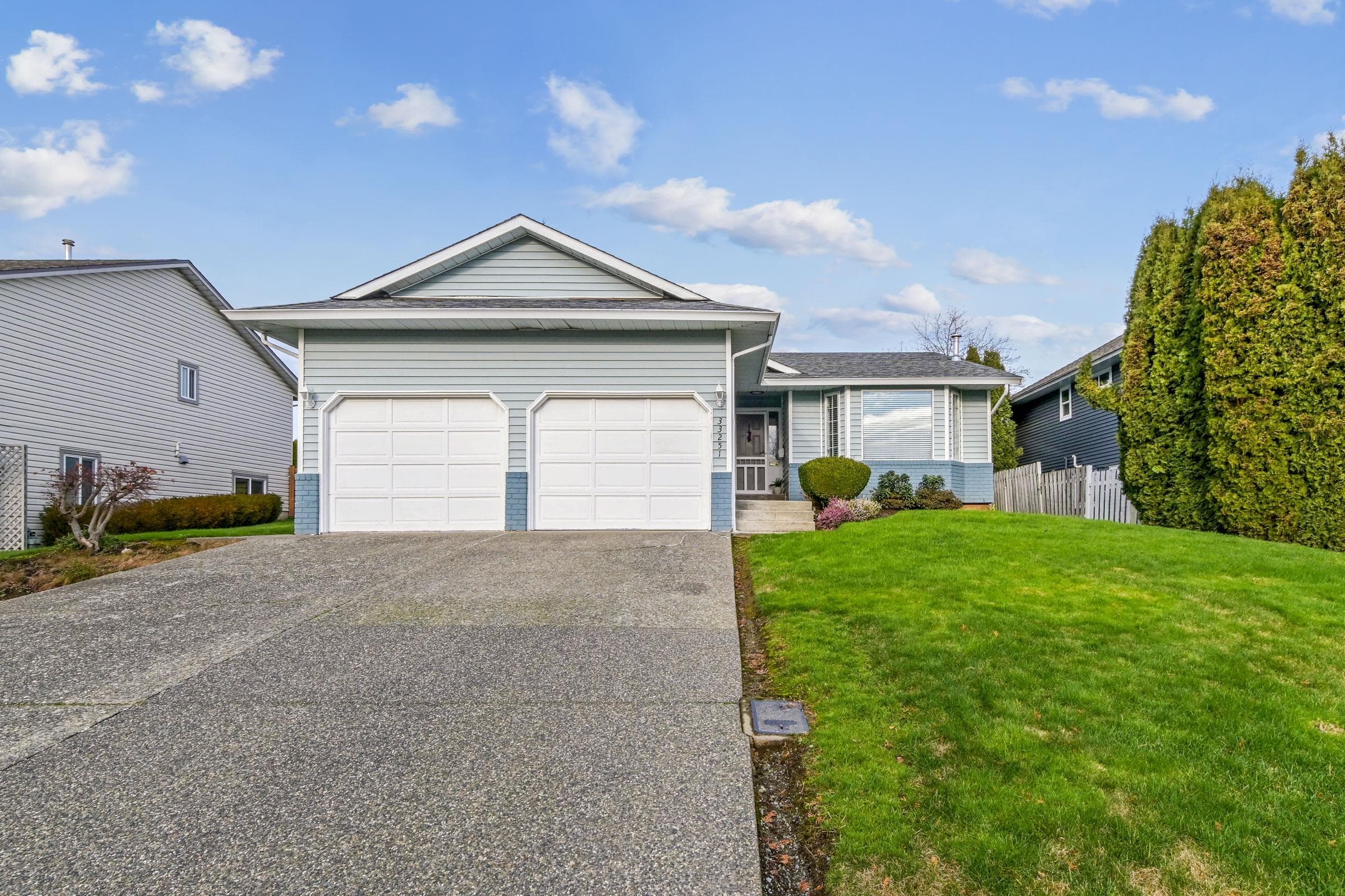 33251 Terry Fox Avenue, Abbotsford, V2S 6T9 — photo 3