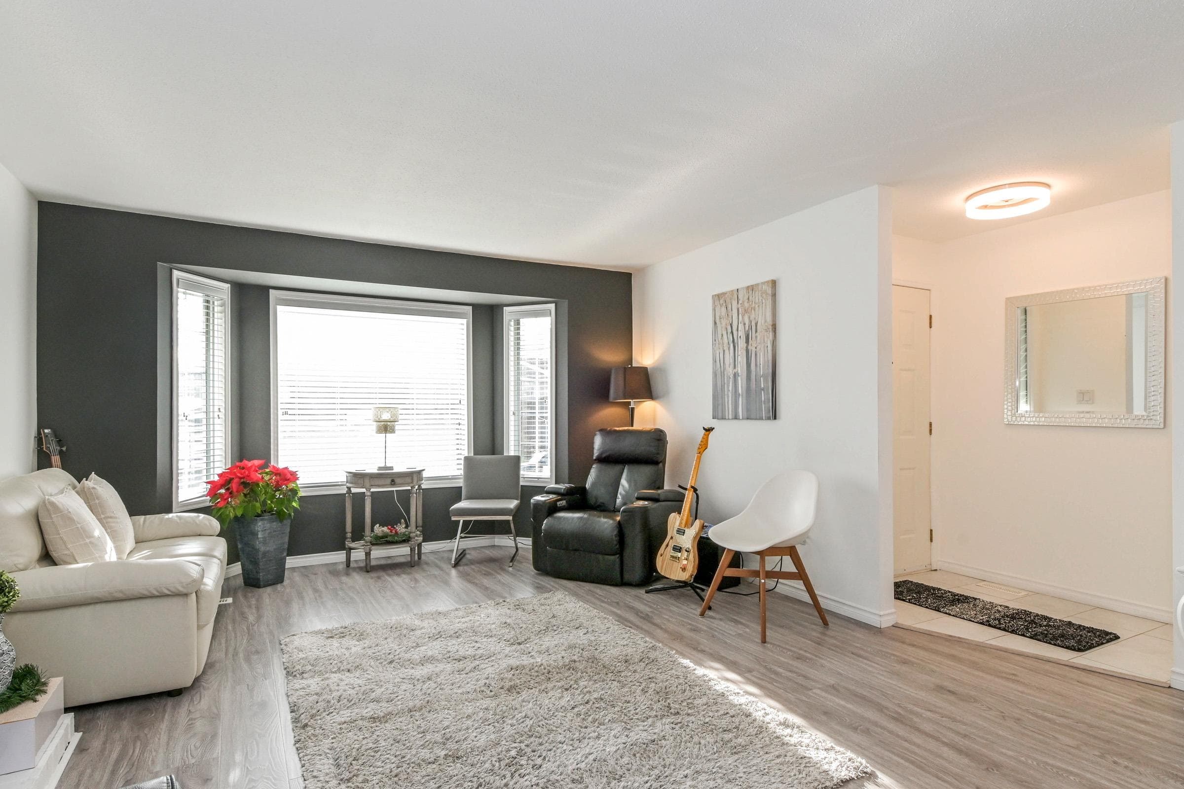 33251 Terry Fox Avenue, Abbotsford, V2S 6T9 — photo 4