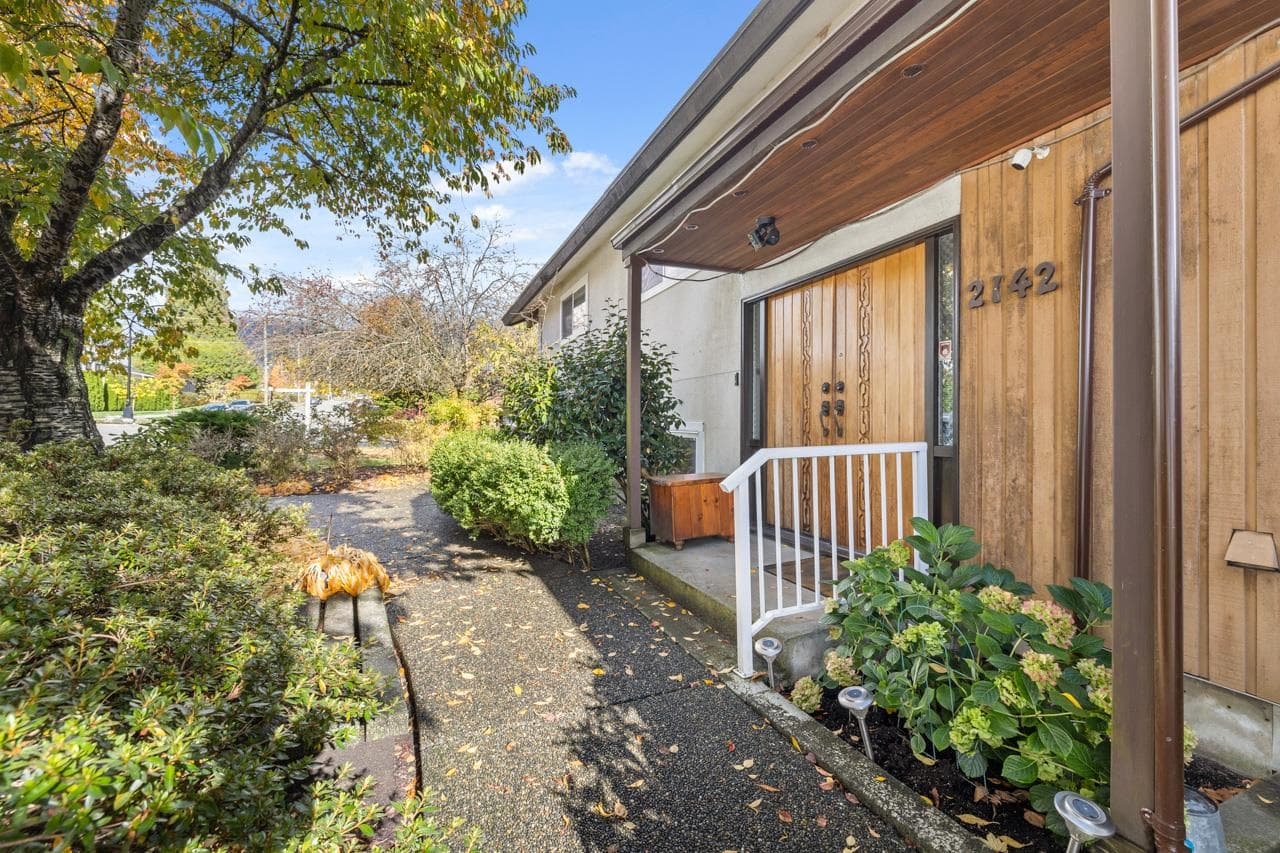 2142 St. Andrews Avenue, North Vancouver, V7L 3M5 — photo 3