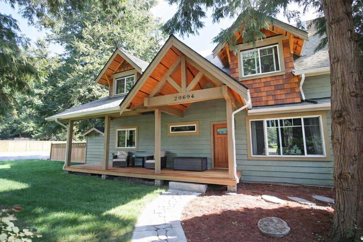 20694 39 Avenue, Langley