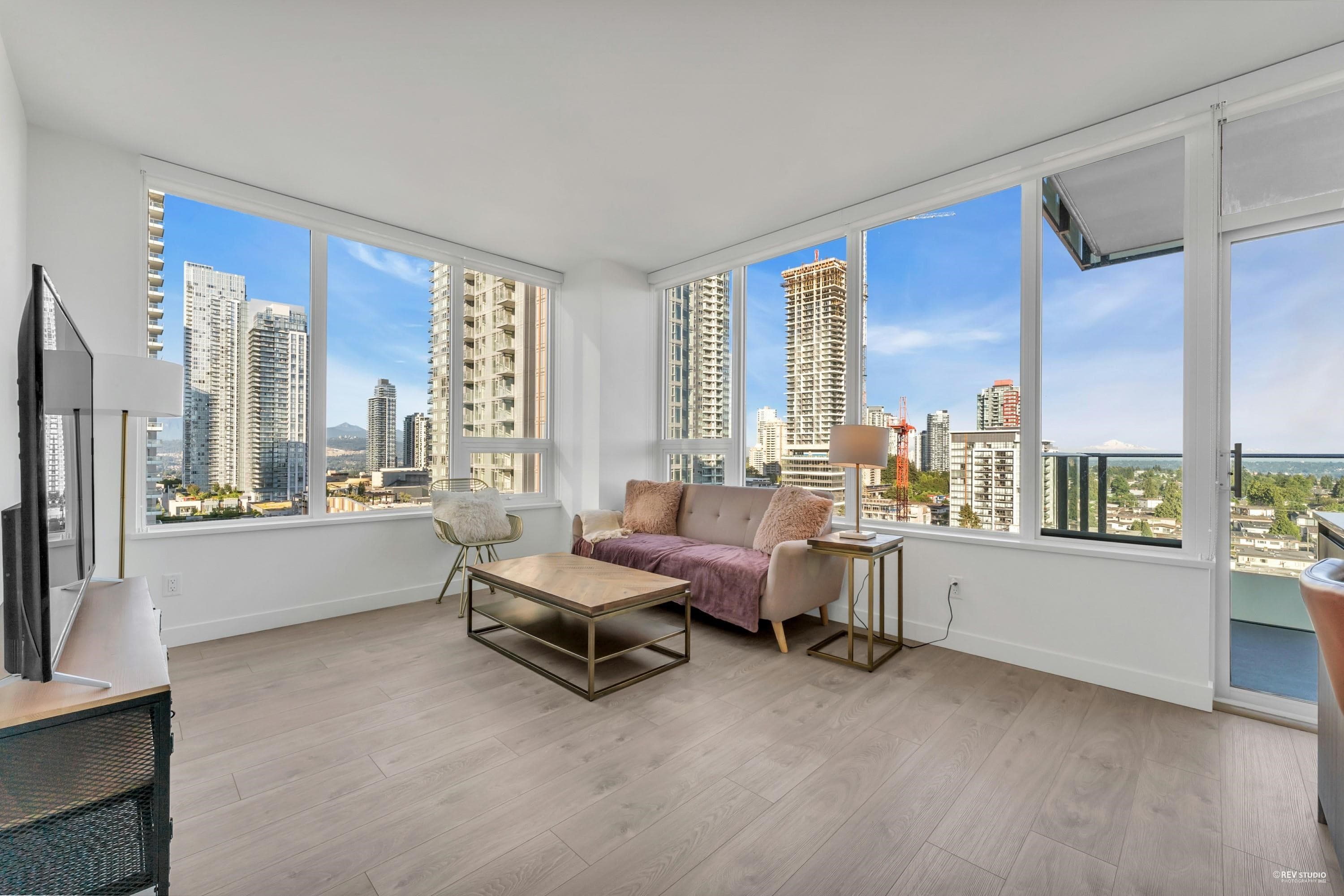 1502 - 6463 Silver Avenue, Burnaby, V5H 0K4 — photo 2