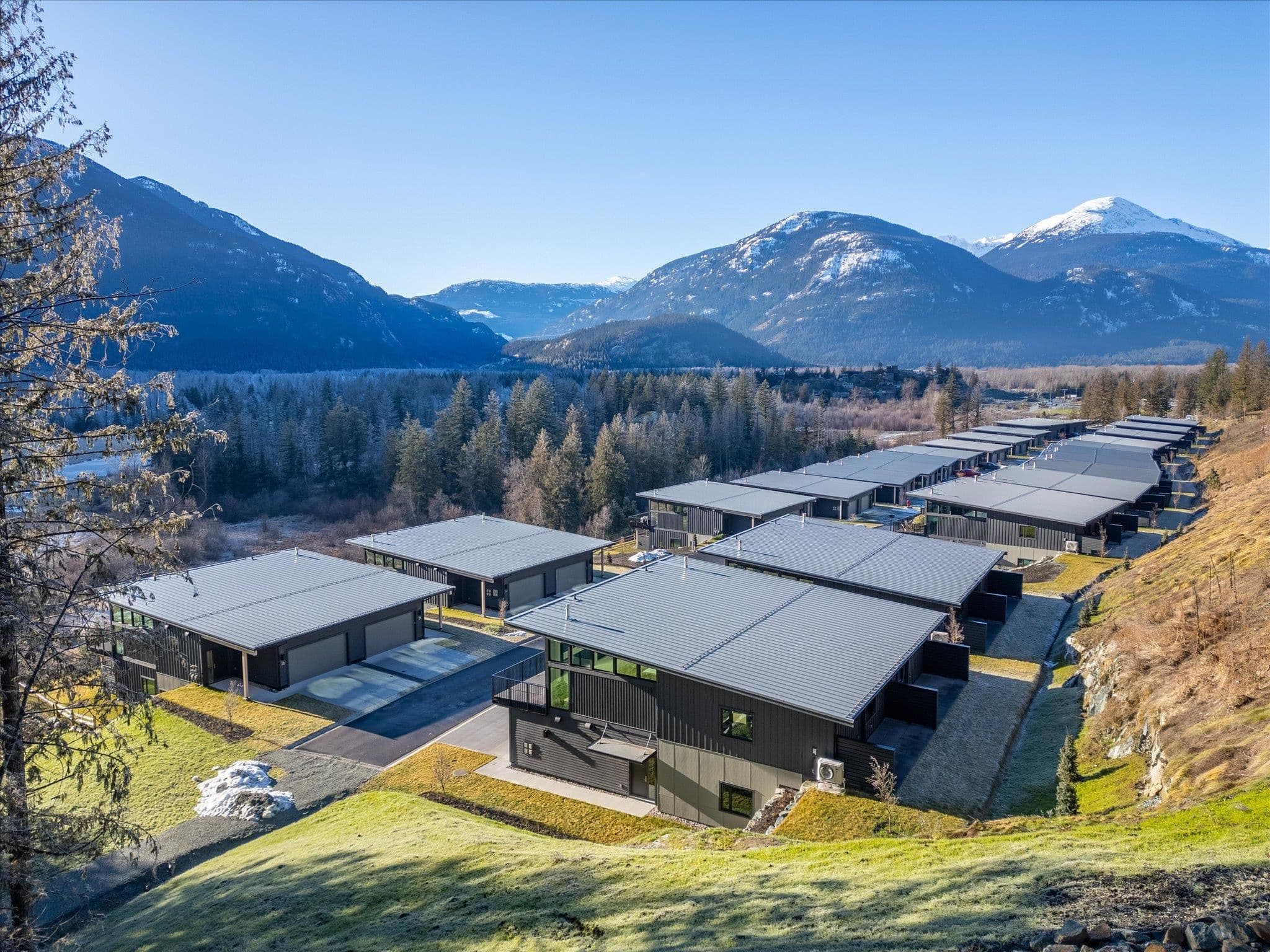28 - 4000 Sunstone Way, Pemberton