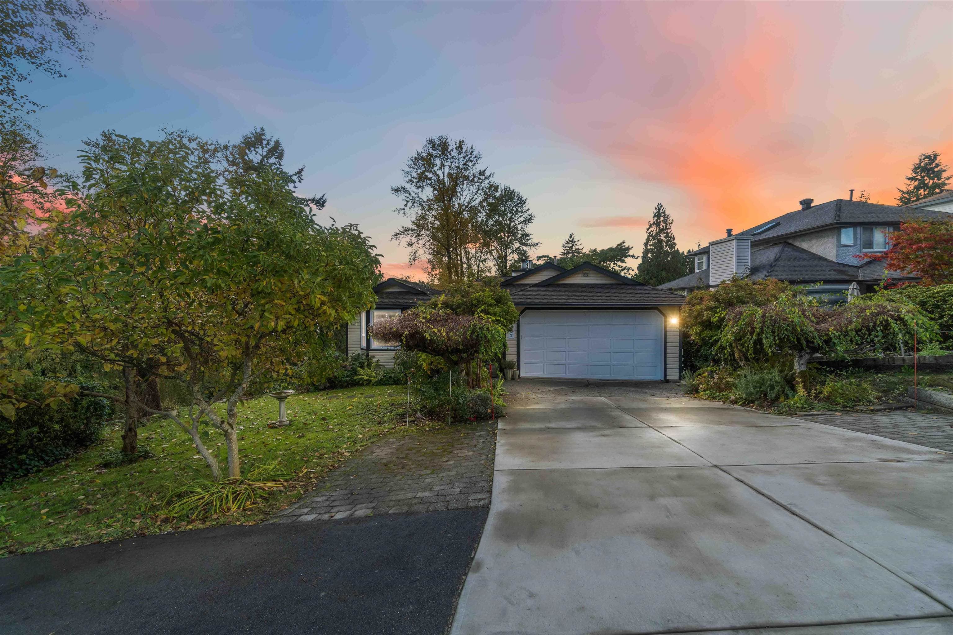 532 San Remo Drive, Port Moody, V3H 4K4 — photo 2