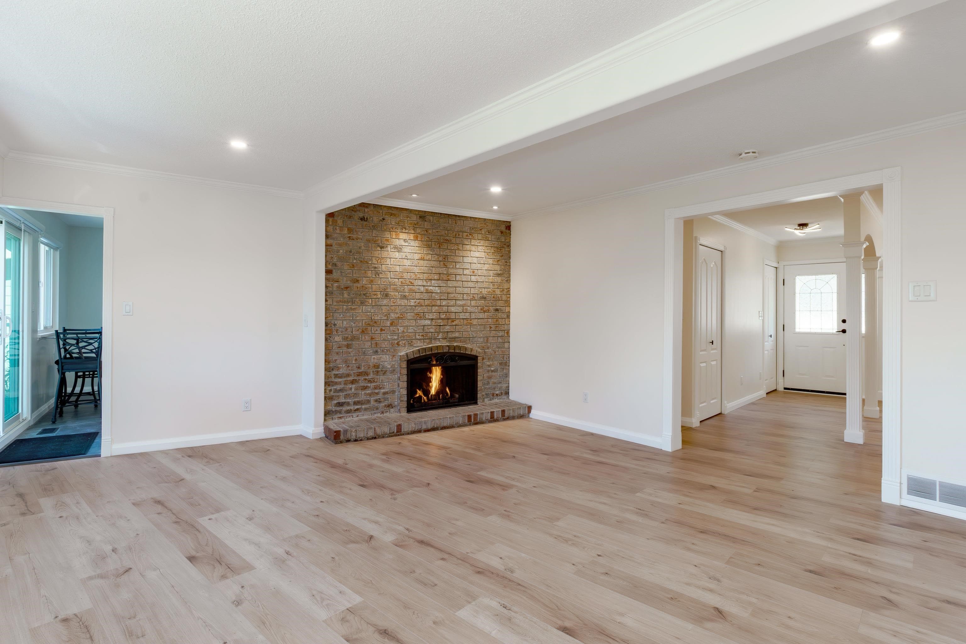 1496 Mary Hill Lane, Port Coquitlam, V3C 4C3 — photo 5