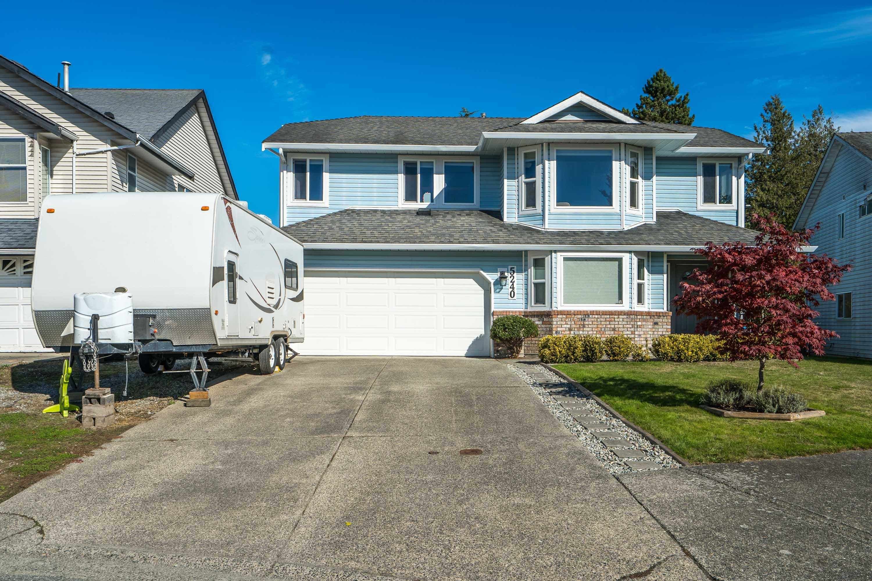 5240 197a Street, Langley, V3A 7X9 — photo 1