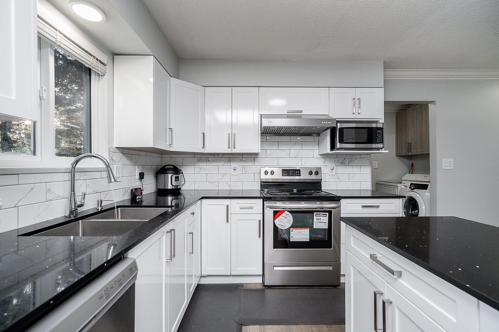 1648 St. Albert Avenue, Port Coquitlam, V3B 5E7 — photo 3