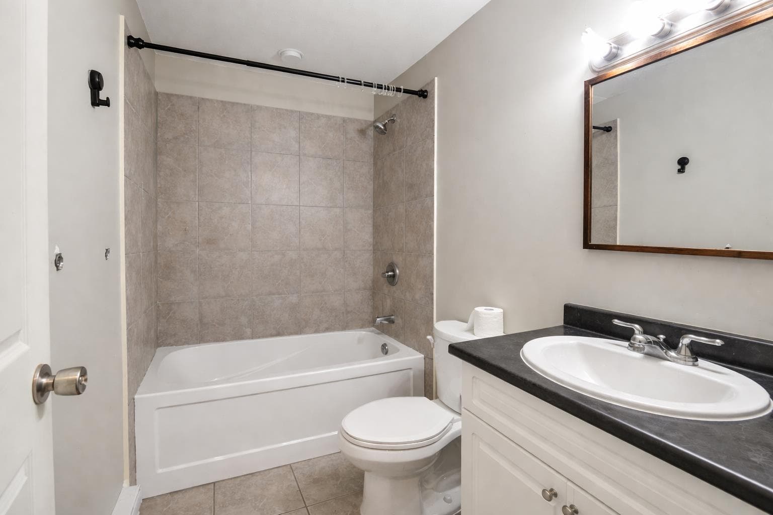 28140 56 Avenue, Abbotsford, V4X 2P2 — photo 4