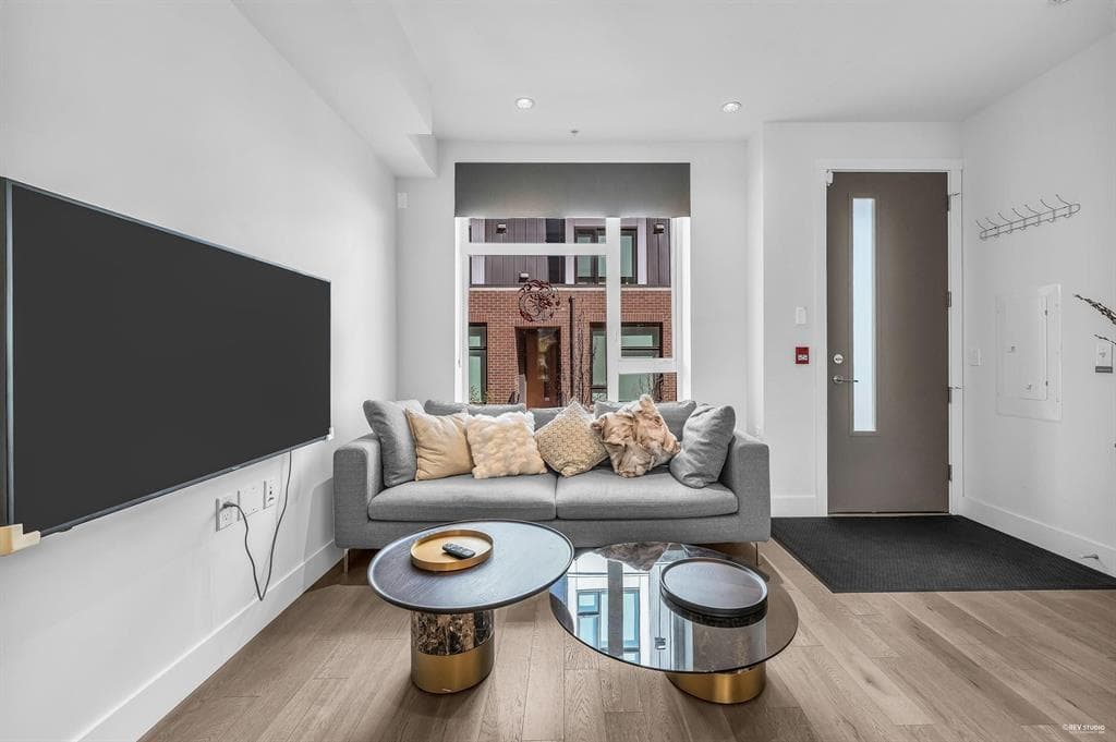 7623 Yukon Street, Vancouver, V5X 2Y4 — photo 4