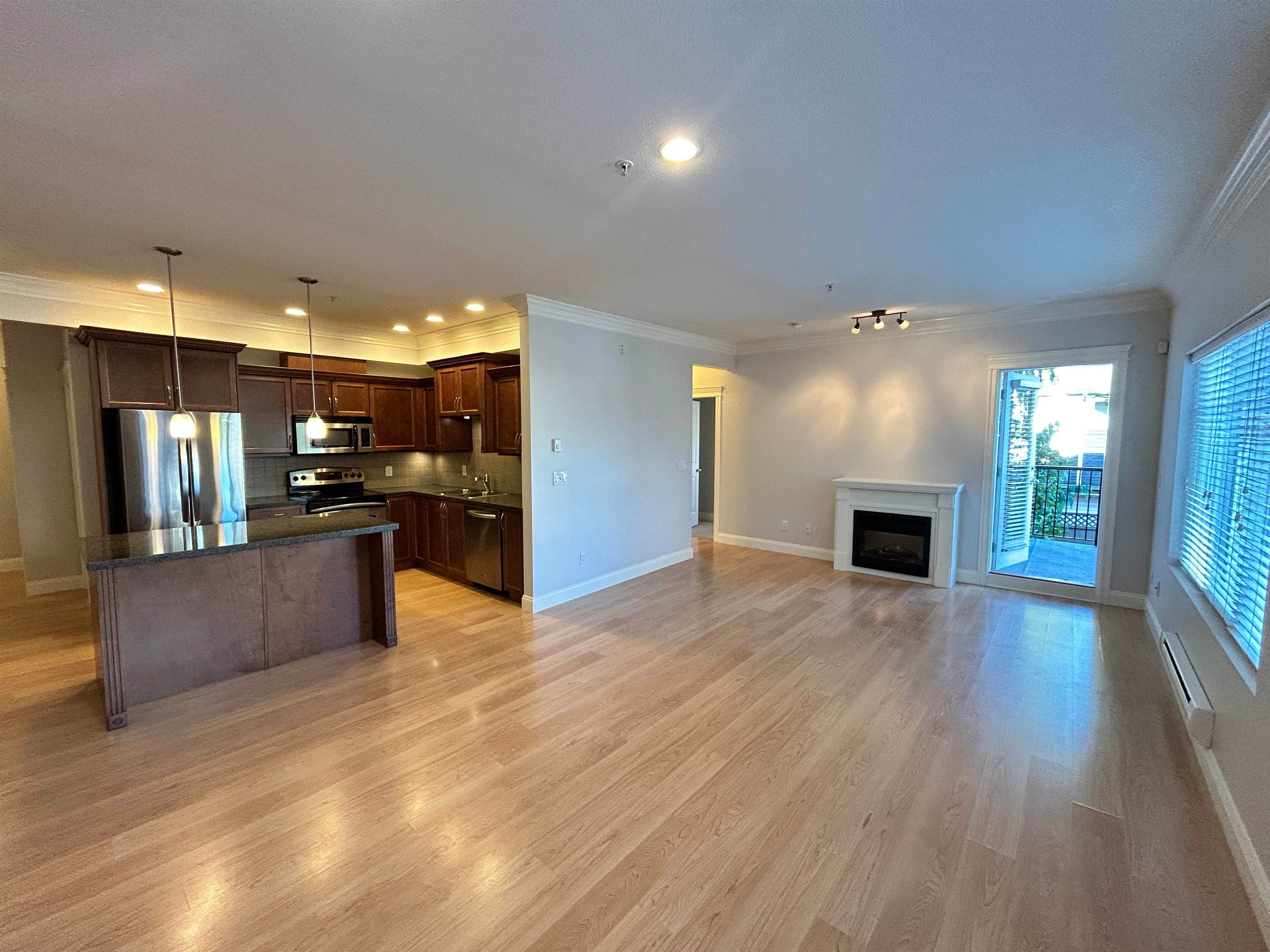 215 - 22150 Dewdney Trunk Road, Maple Ridge, V2X 3H6 — photo 4