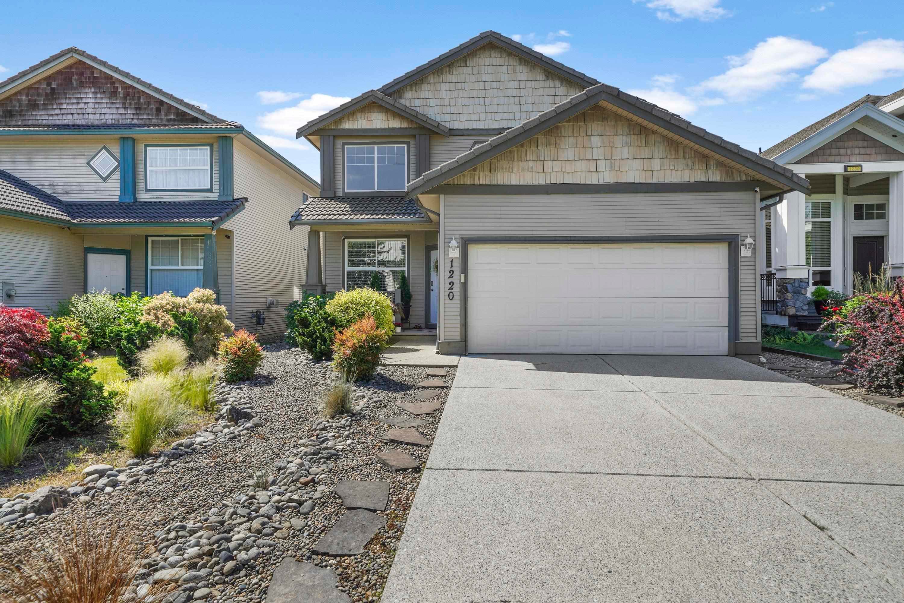 1220 Yangtze Place, Port Coquitlam, V3B 7X1 — photo 1