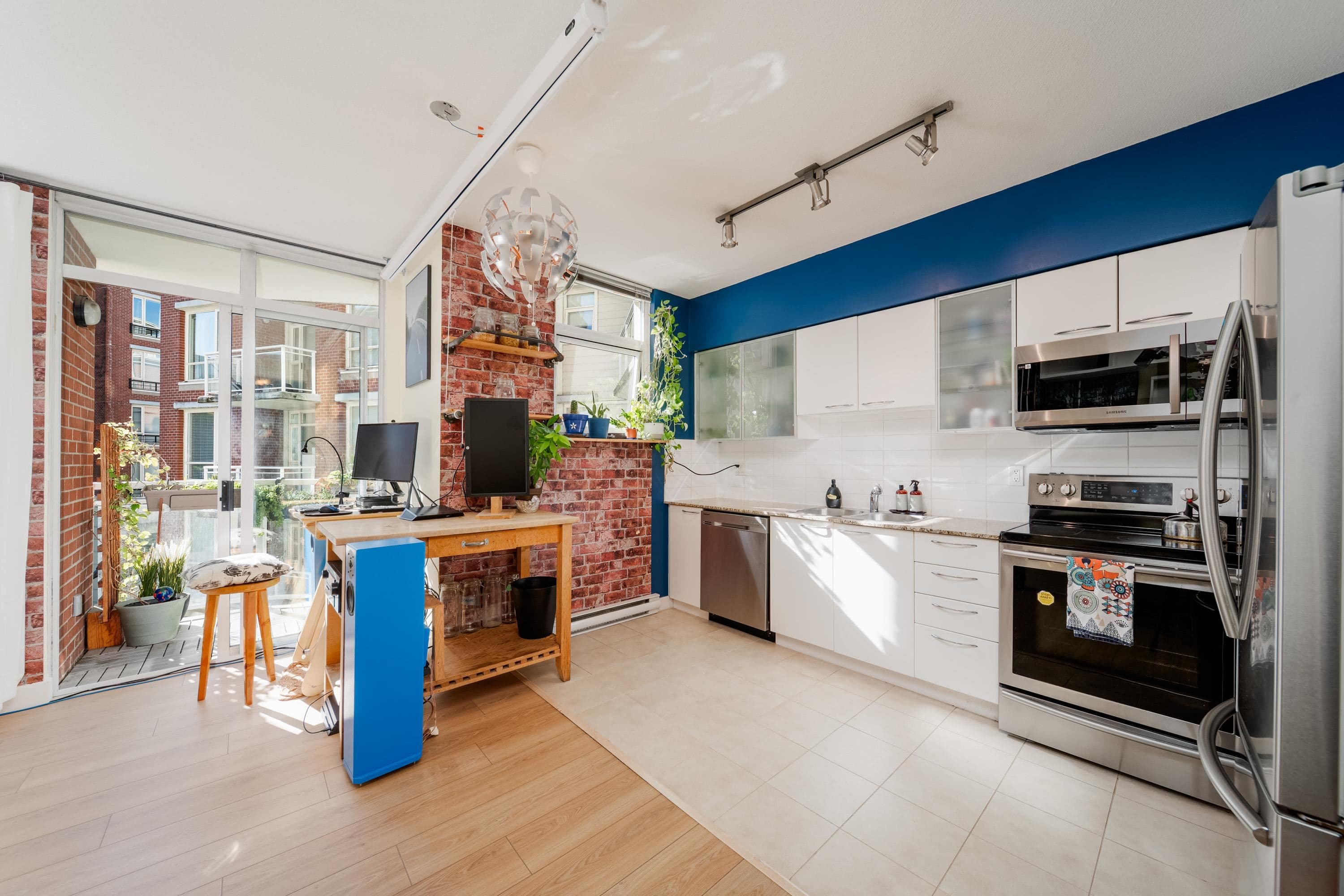 420 - 4028 Knight Street, Vancouver