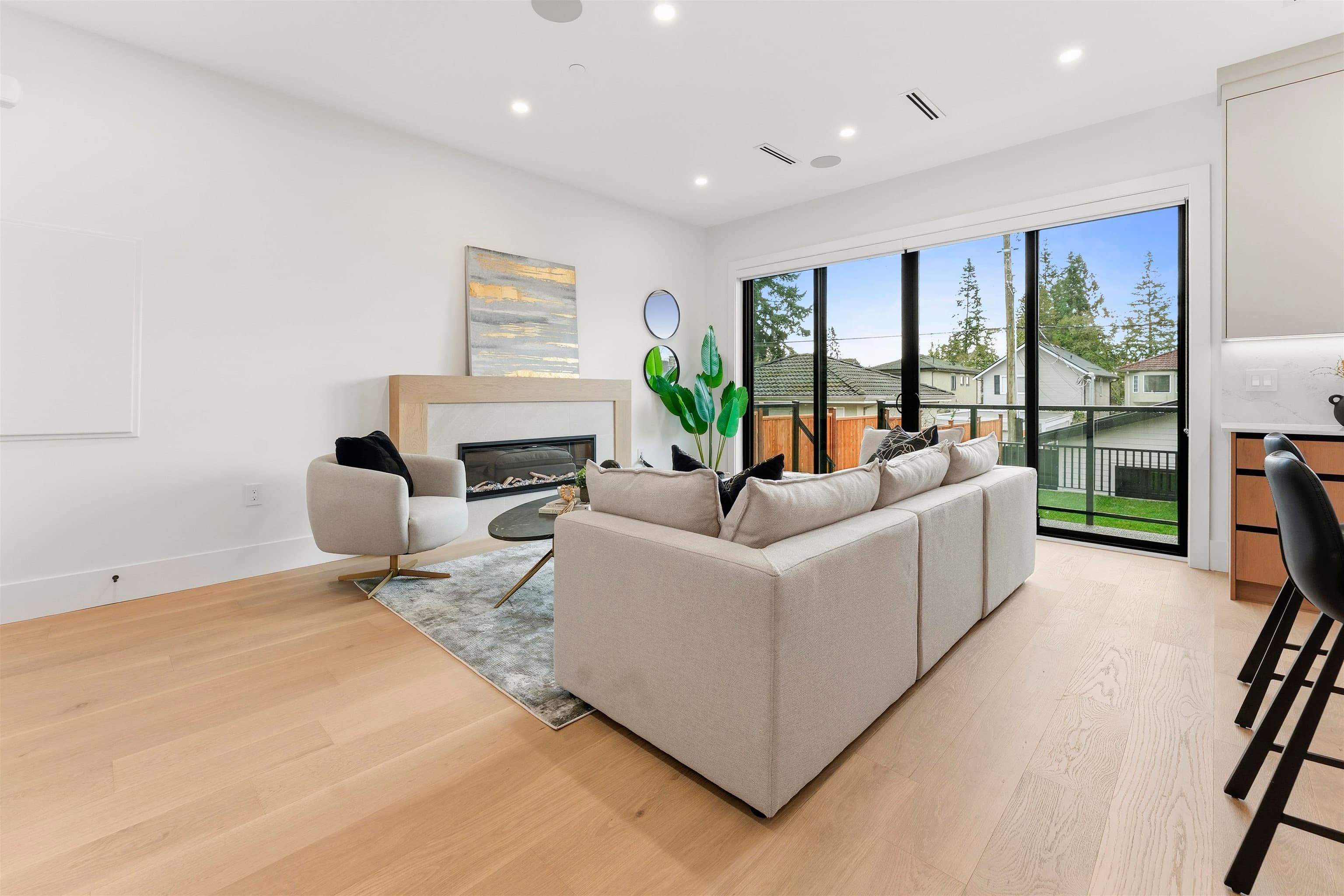 2 - 3218 W 38th Avenue, Vancouver, V6N 2X6 — photo 2
