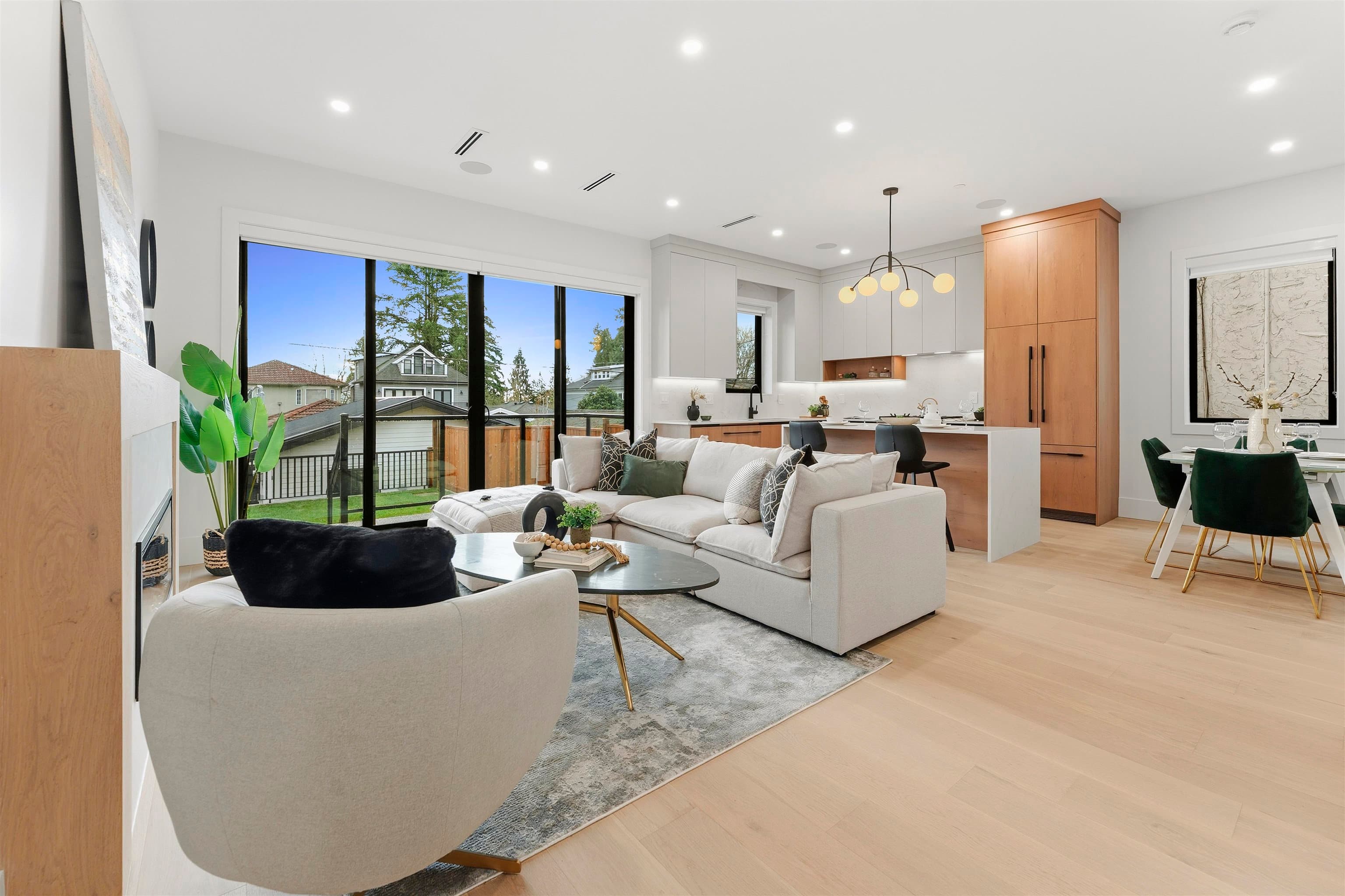 2 - 3218 W 38th Avenue, Vancouver