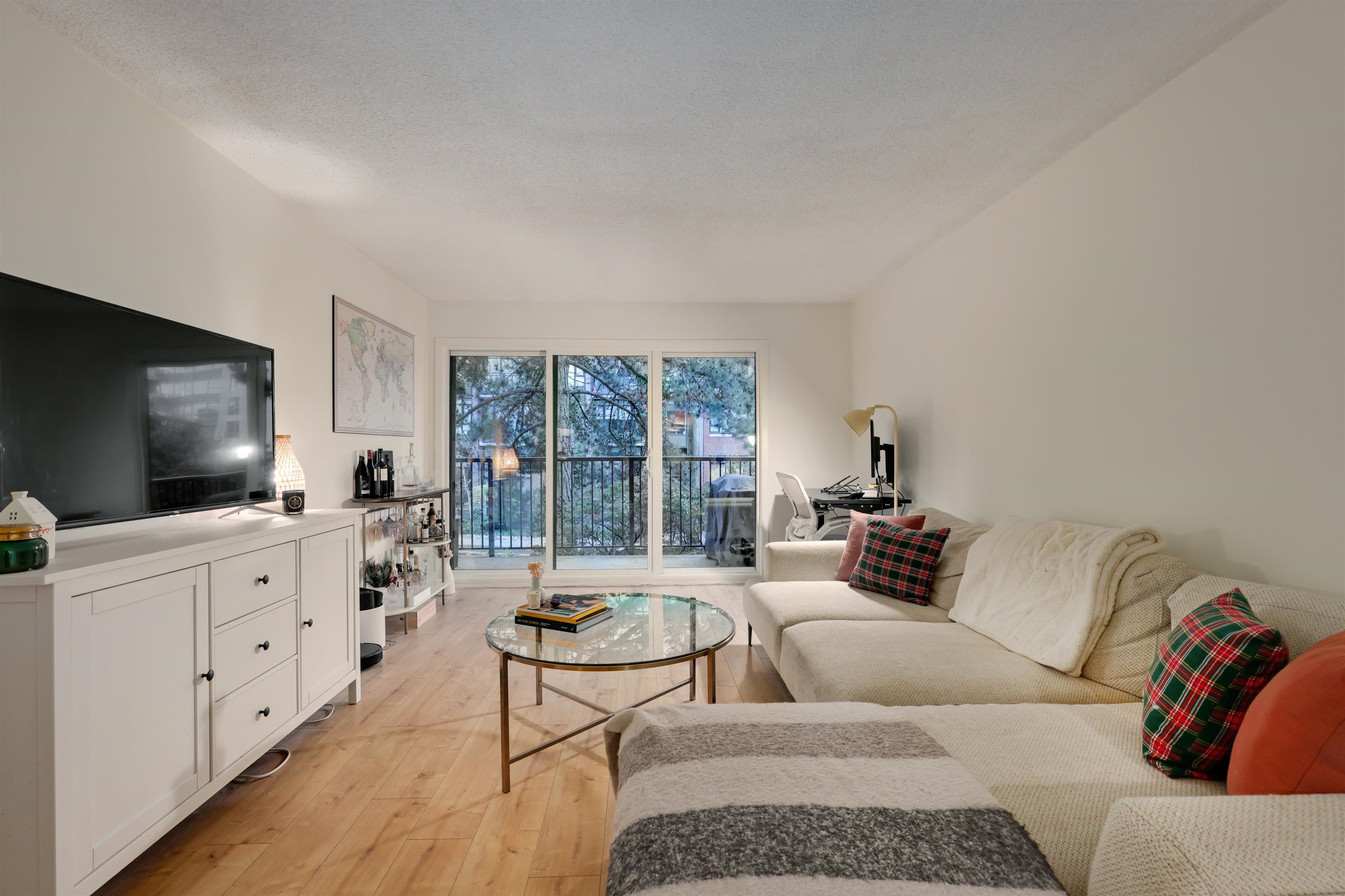 205 - 330 E 7th Avenue, Vancouver, V5T 4K5 — photo 2
