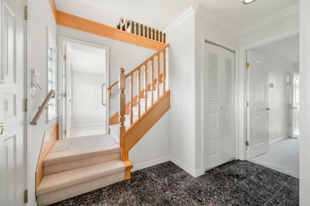 5760 Kerr Street, Vancouver, V5R 4B7 — photo 3