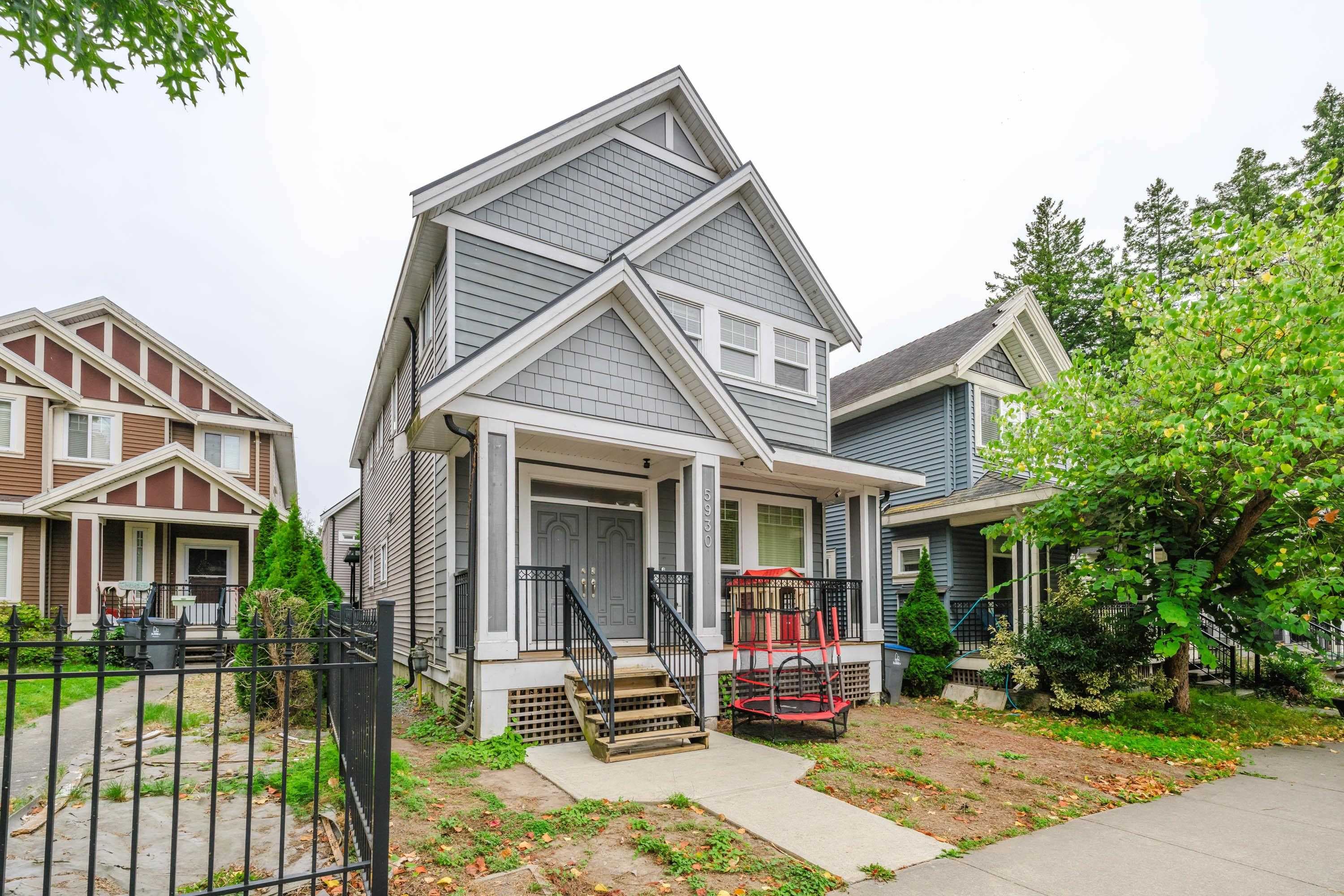 5930 128 Street, Surrey, V3X 1T3 — photo 2