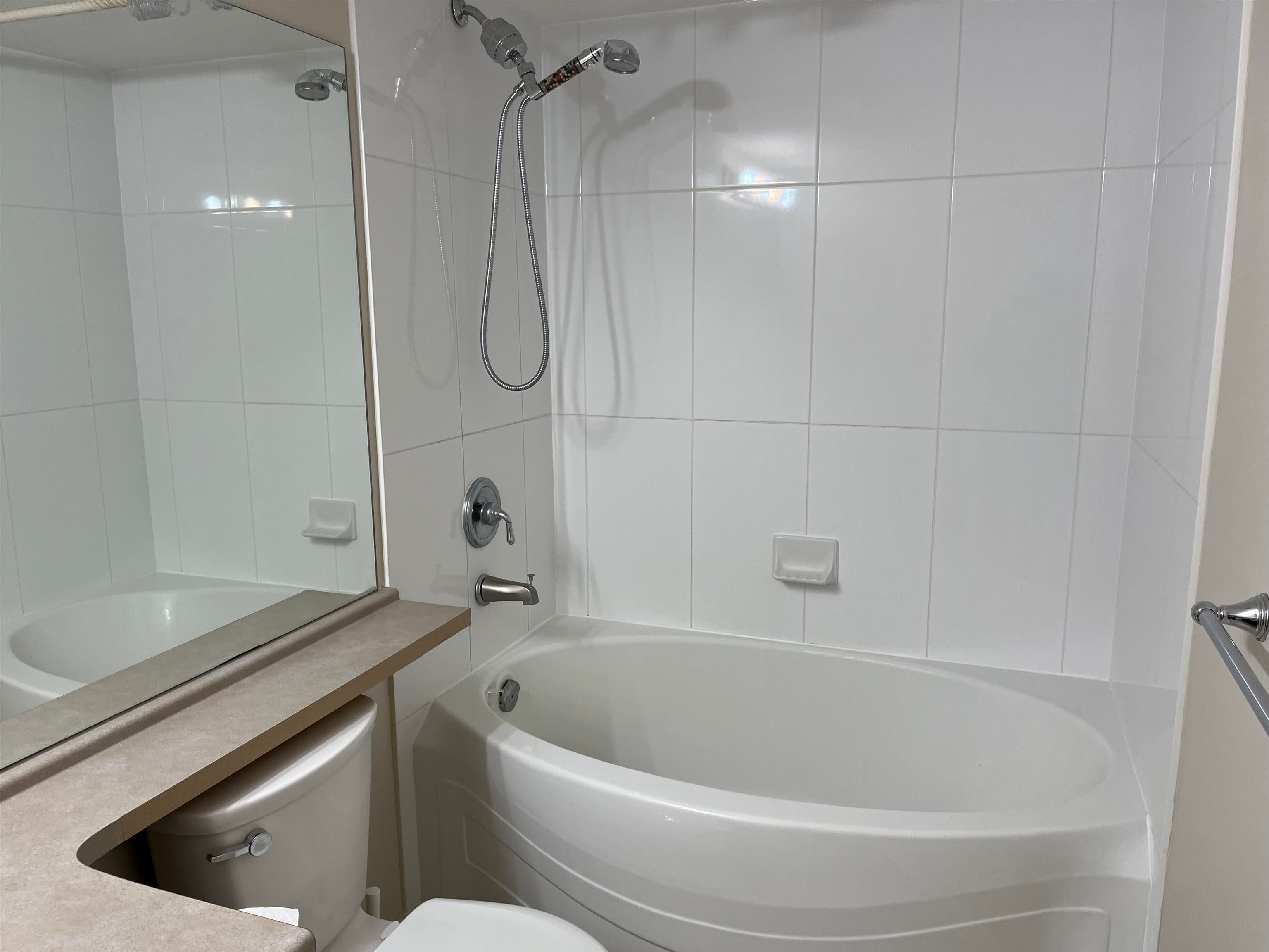 409 - 9319 University Crescent, Burnaby, V5A 4Y5 — photo 5